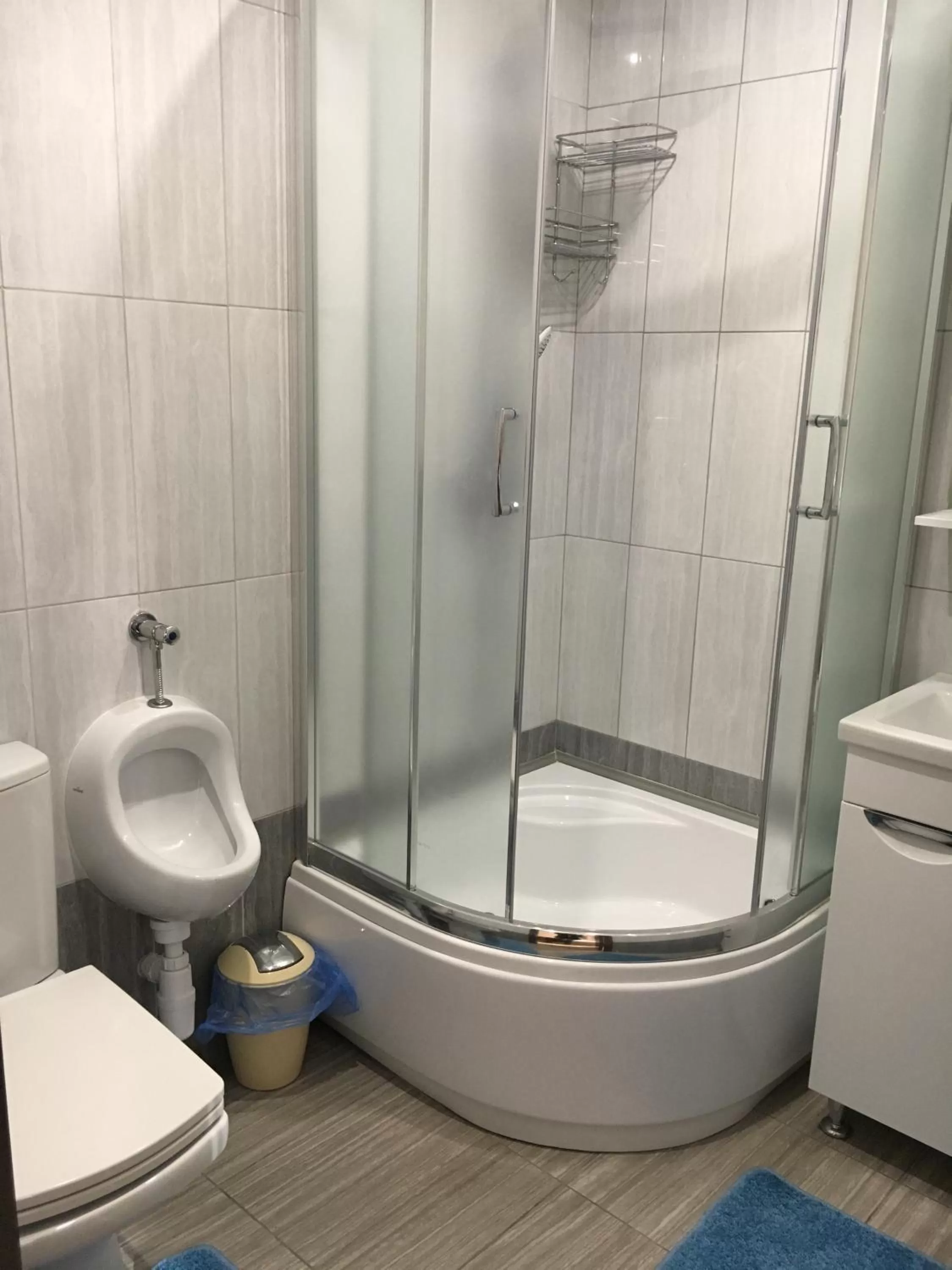 Bathroom in Red Stone