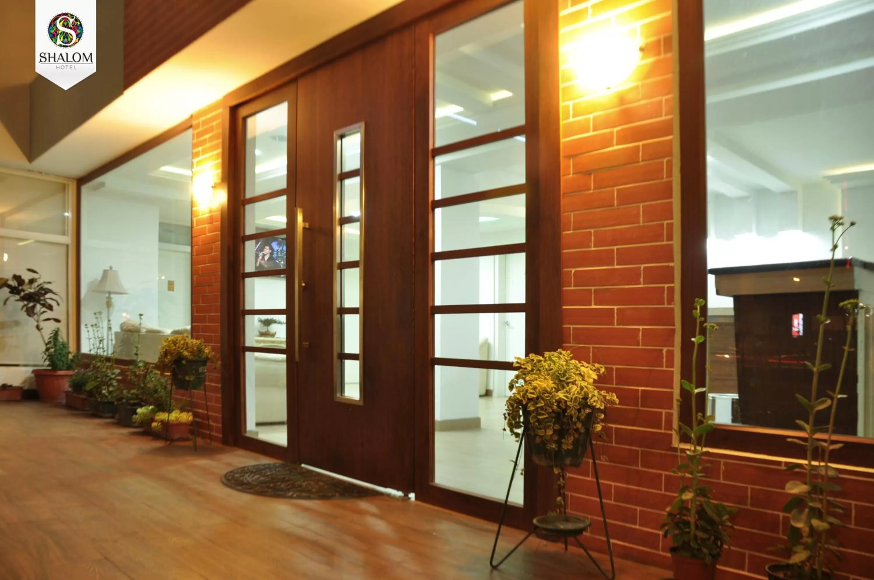 Facade/entrance in Hotel Shalom