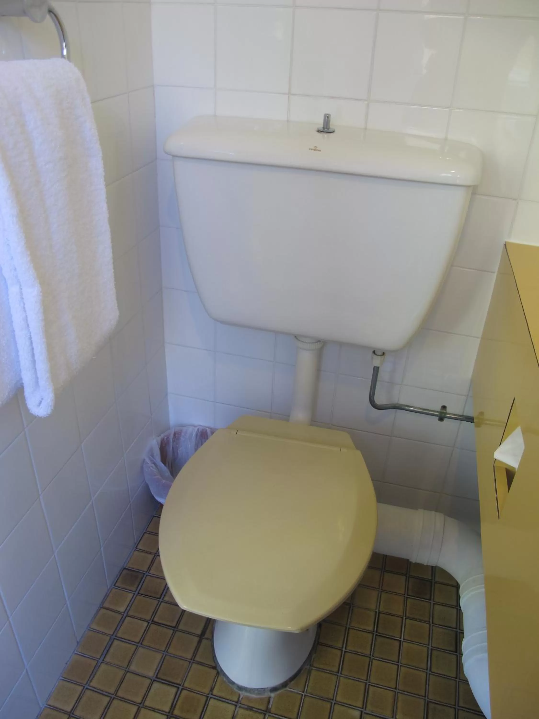 Bathroom in Devere Hotel