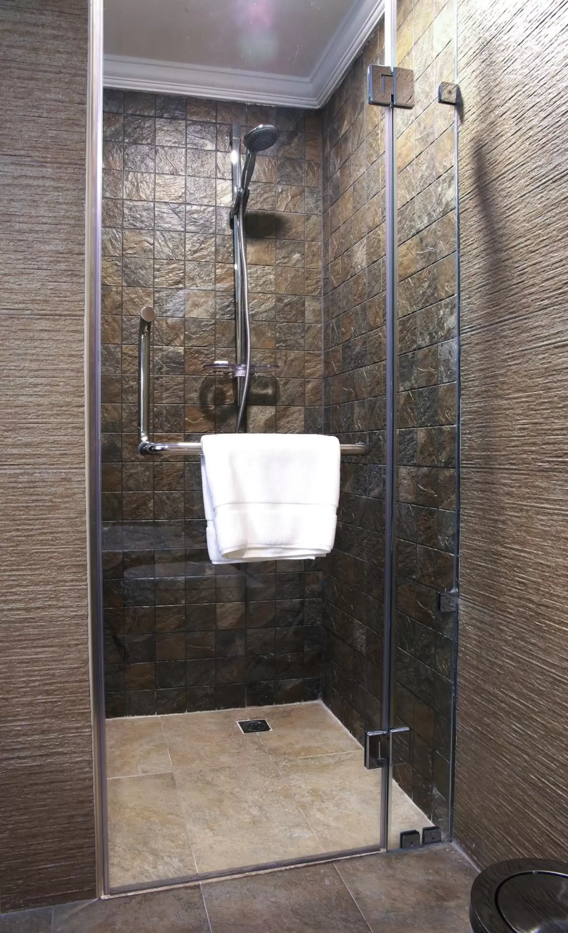 Standard Room with twin beds in Adams Hotel Standard Room with twin beds in Adams Hotel