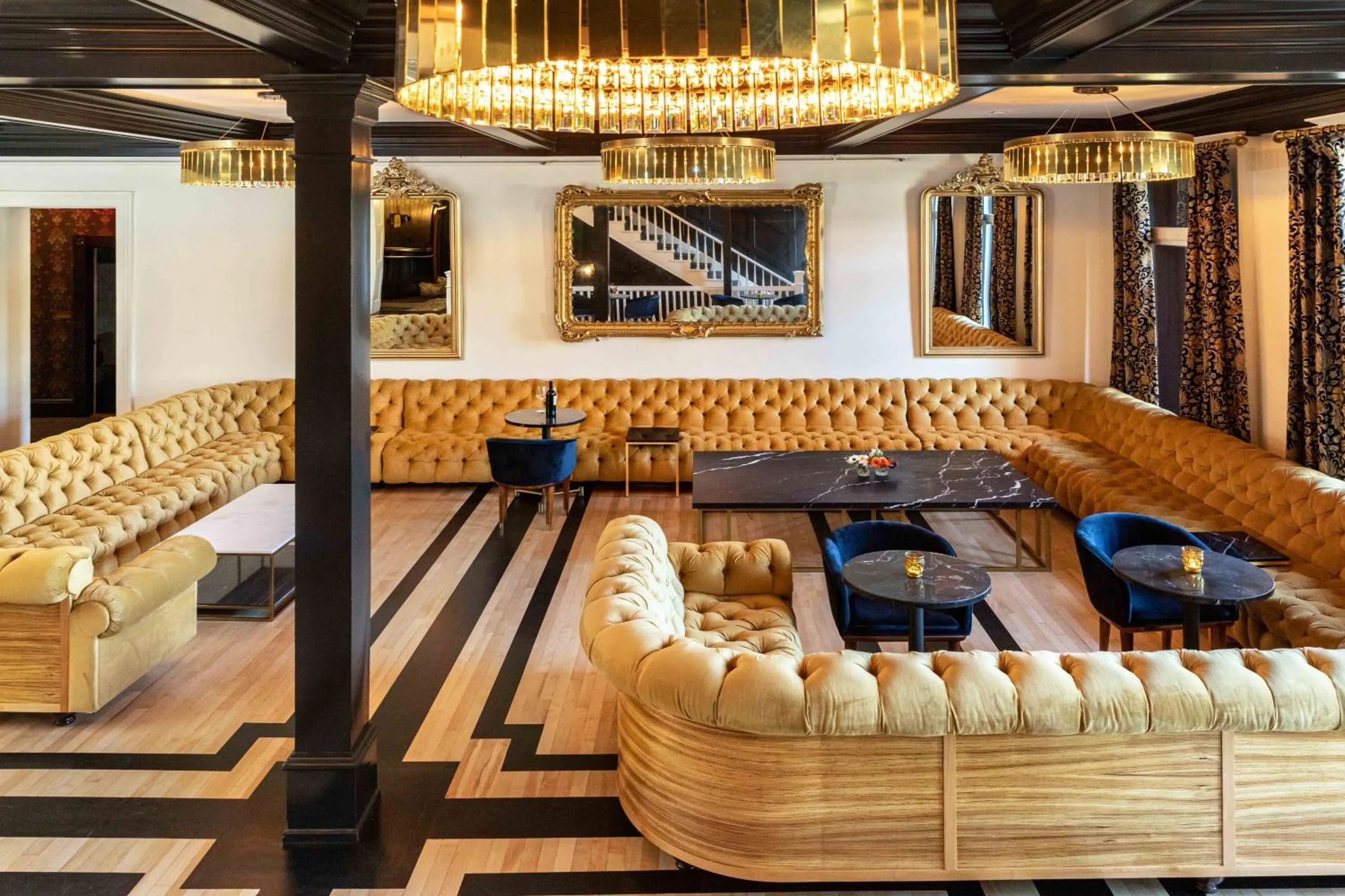 Lounge or bar in National Exchange Hotel