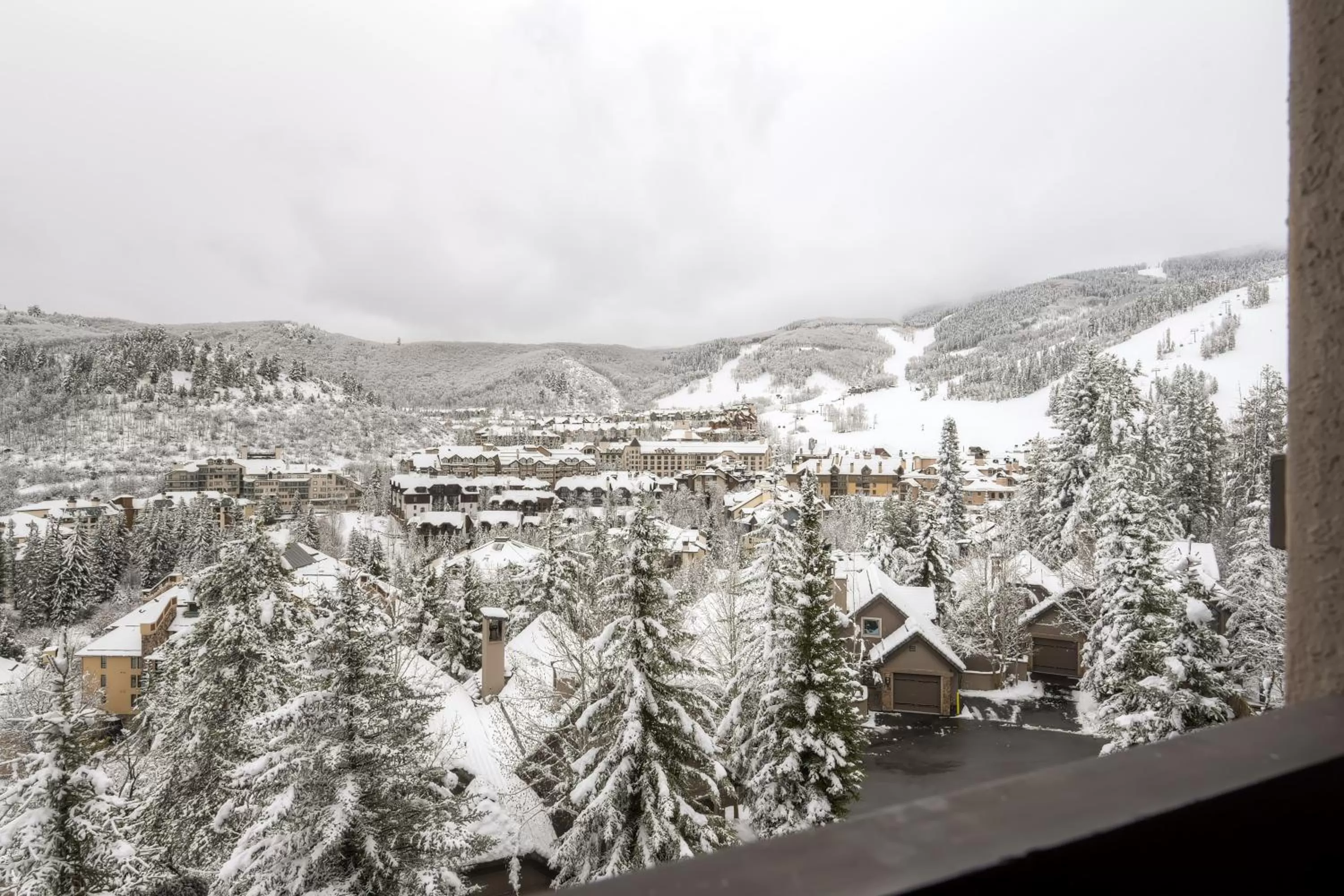 Balcony/Terrace in The Pines Lodge, a RockResort, by Vail Resorts