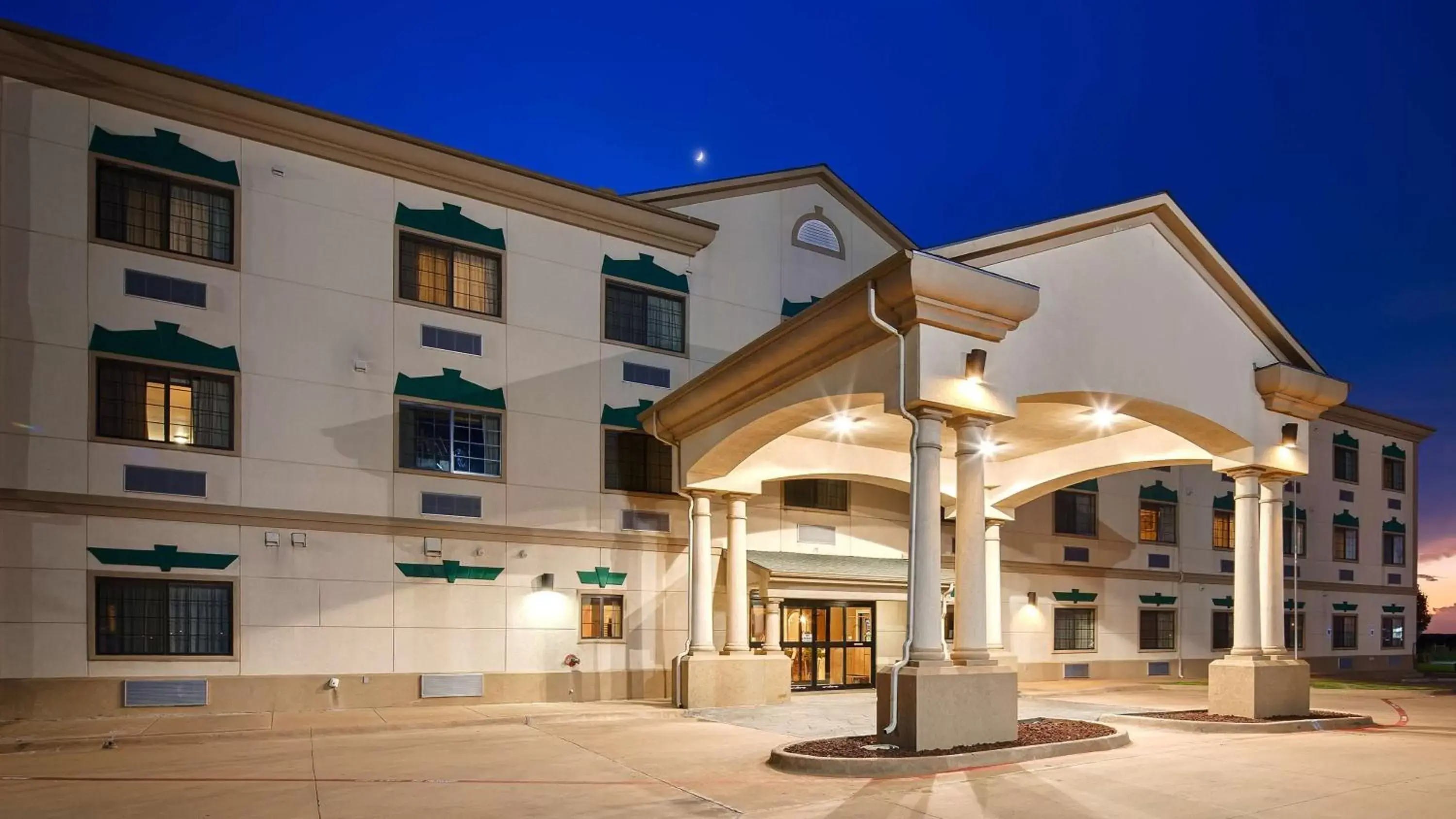 Best Western Inn & Suites - Henrietta Best Western Inn & Suites - Henrietta