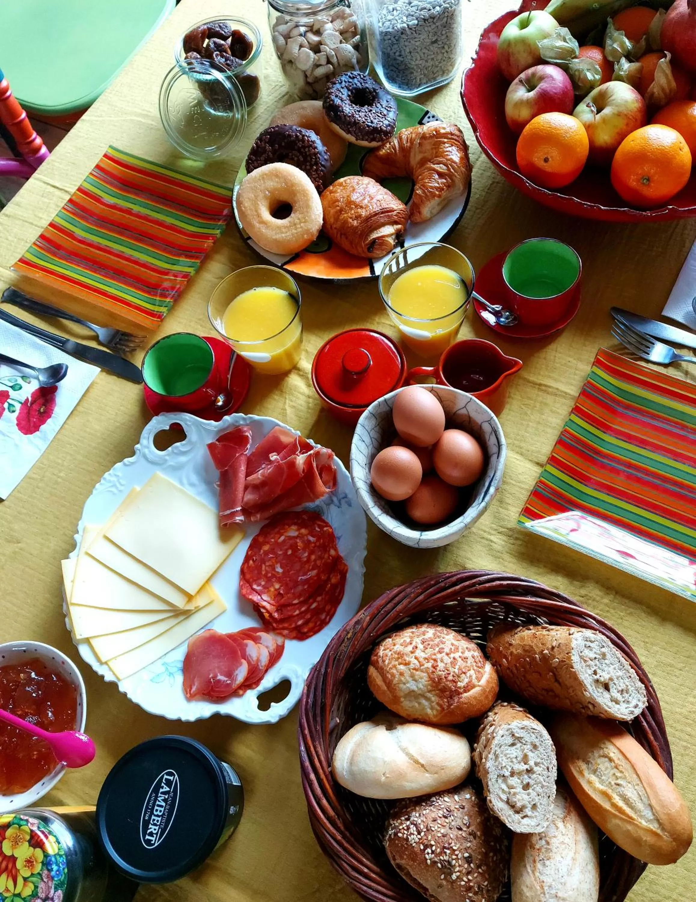 Breakfast in L'Atelier Bed and Breakfast