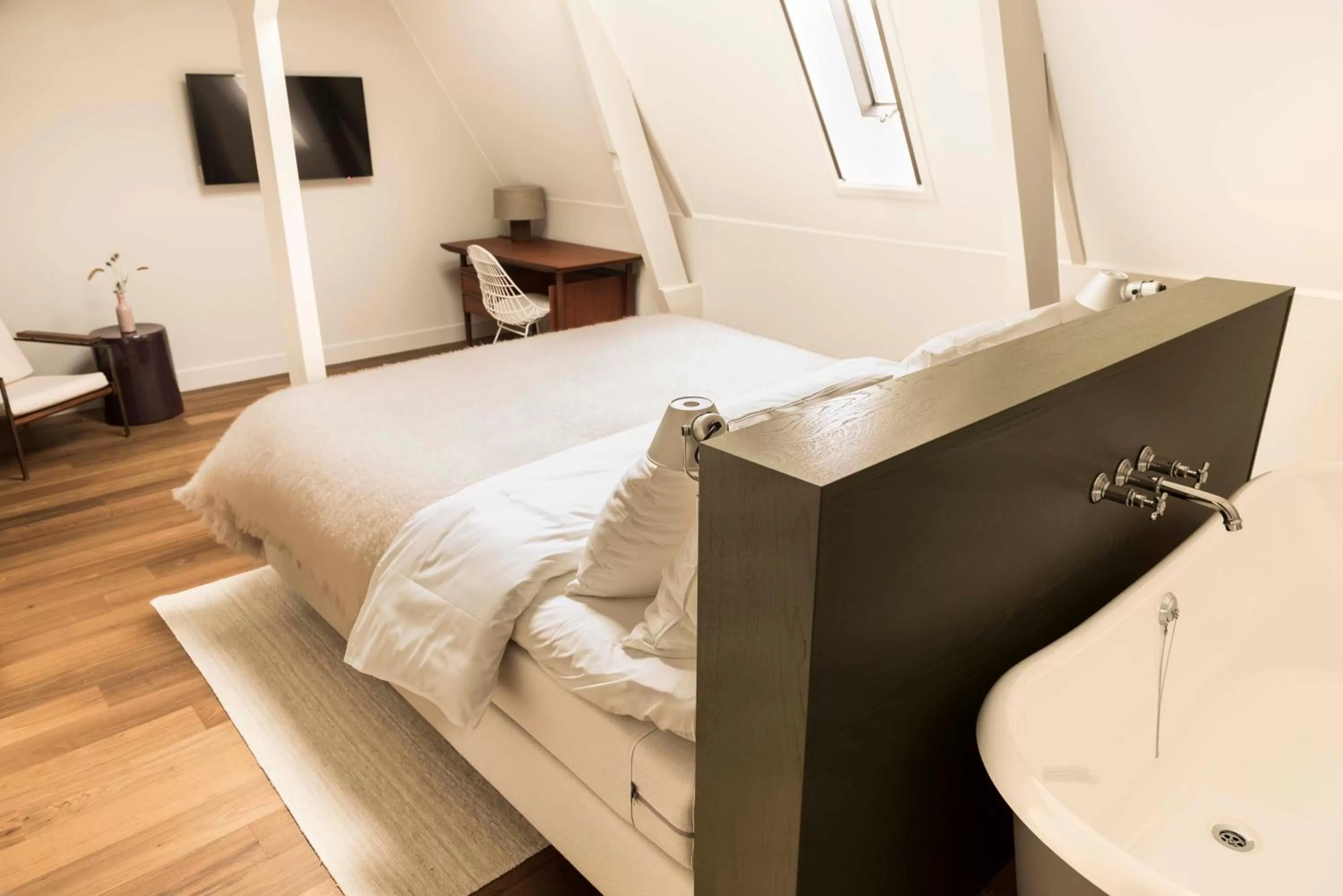 Photo of the whole room, Bed in Boutique Hotel Weesp