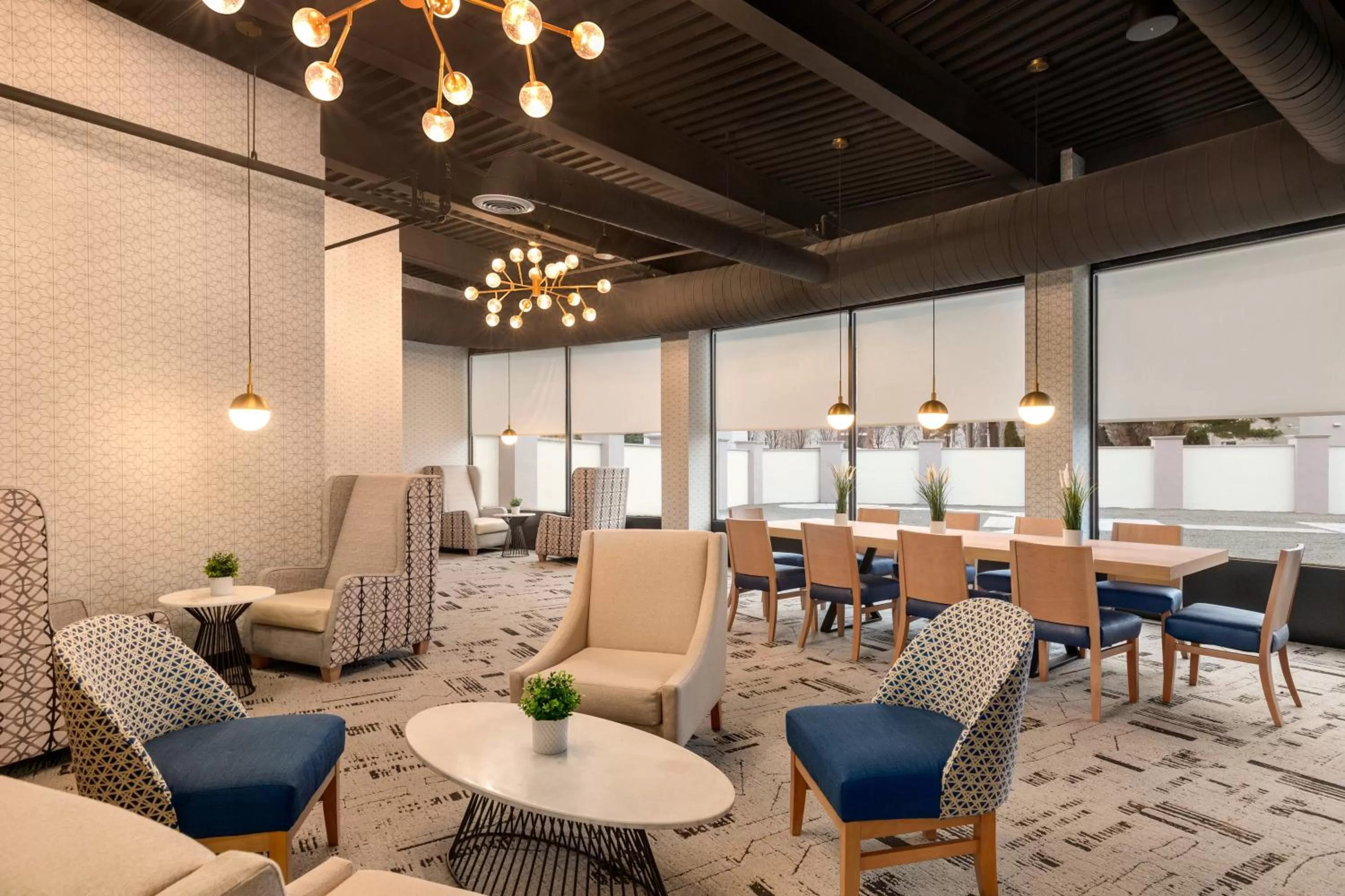 Restaurant/places to eat in Holiday Inn Philadelphia Arpt-Stadium Area by IHG