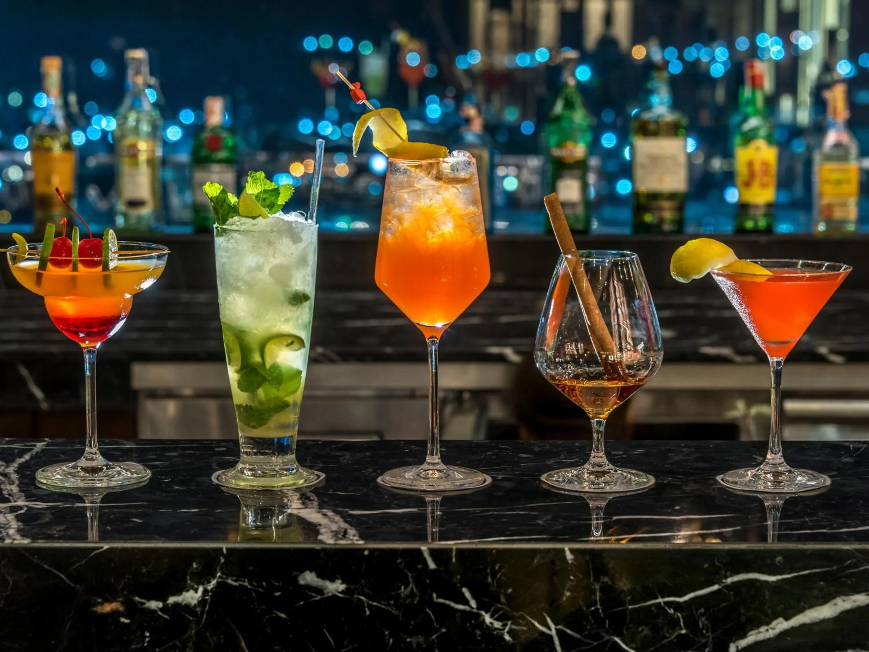 Food and drinks in Novotel Phuket City Phokeethra