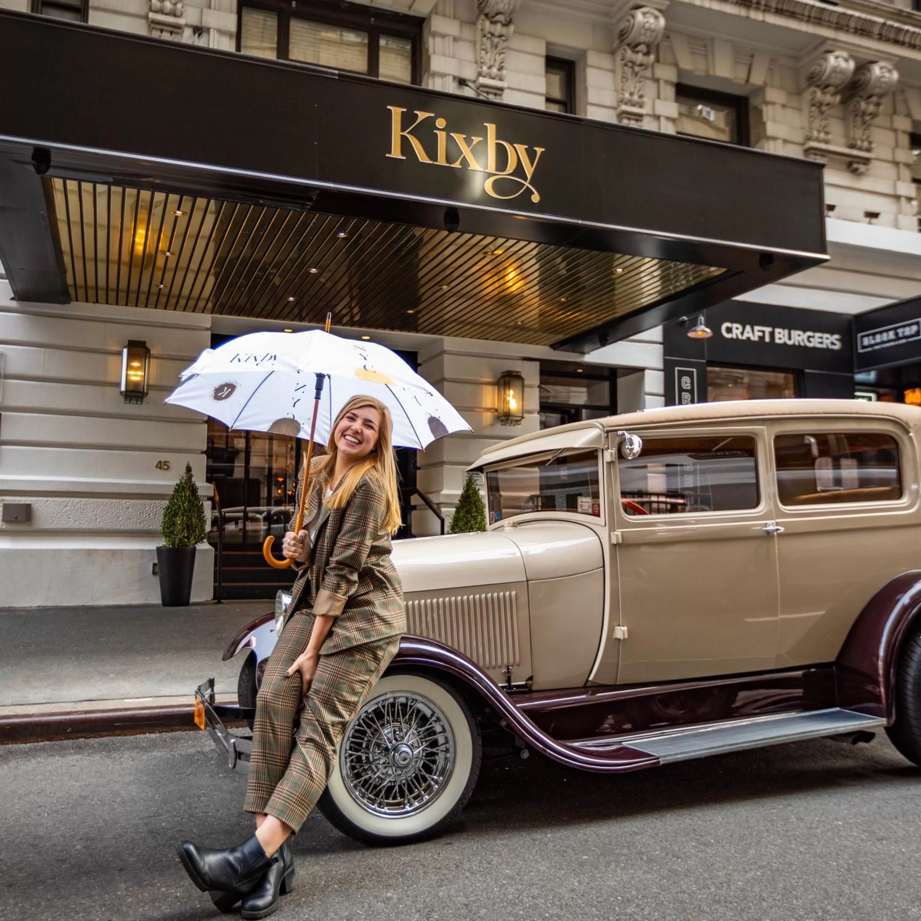 Facade/entrance in Kixby