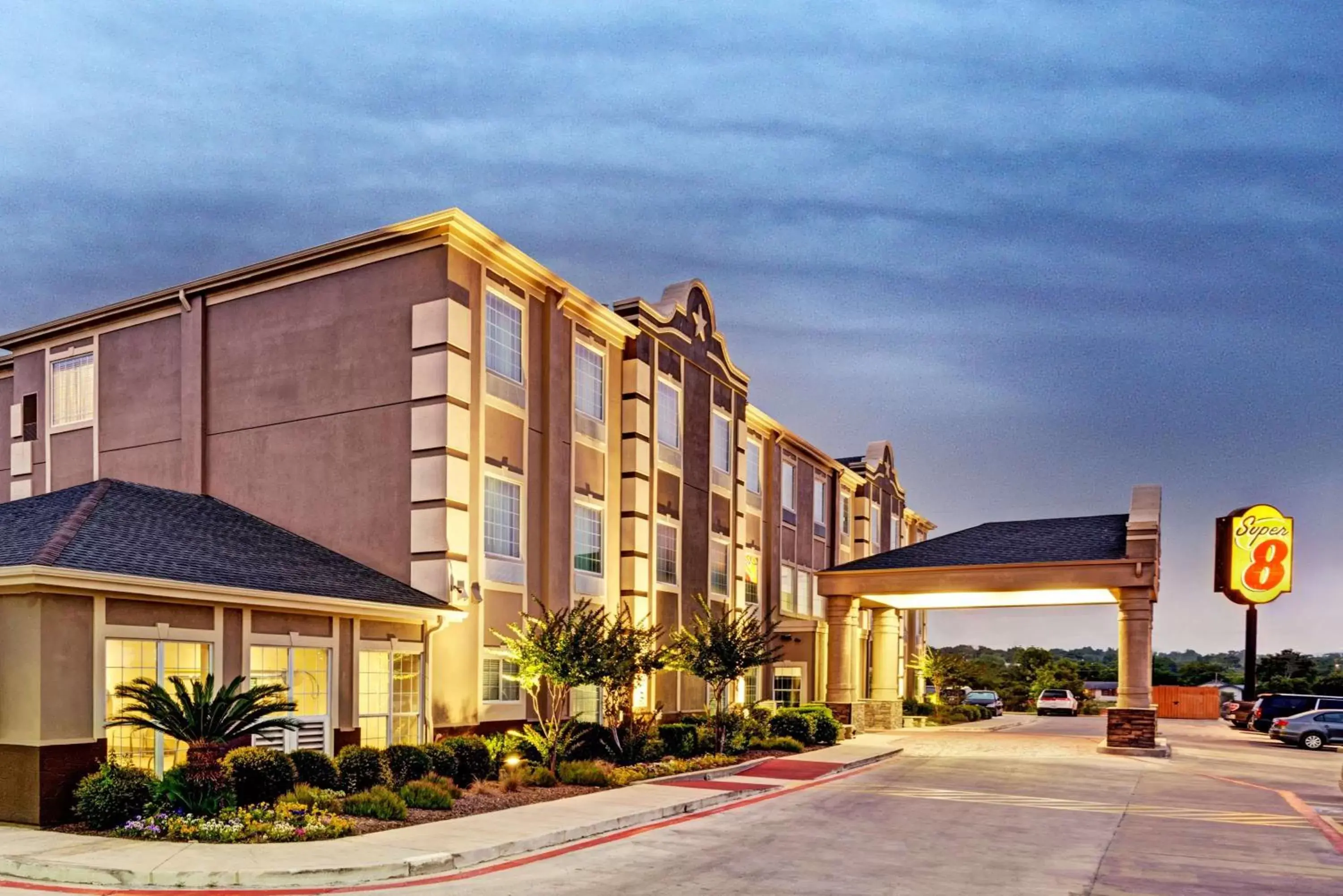 Super 8 by Wyndham San Antonio/Alamodome Area Super 8 by Wyndham San Antonio/Alamodome Area