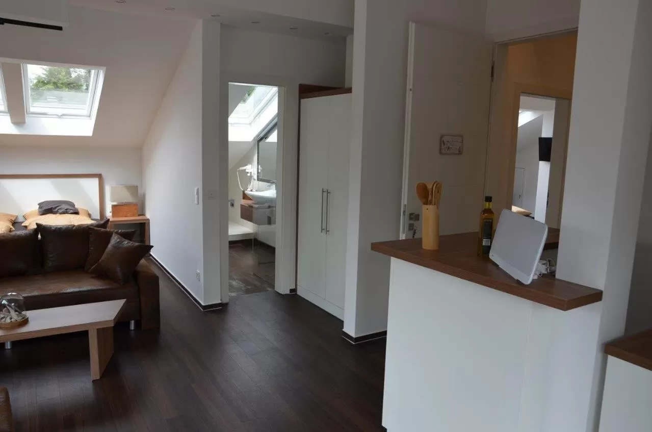 Photo of the whole room in Seaside-Townhouse