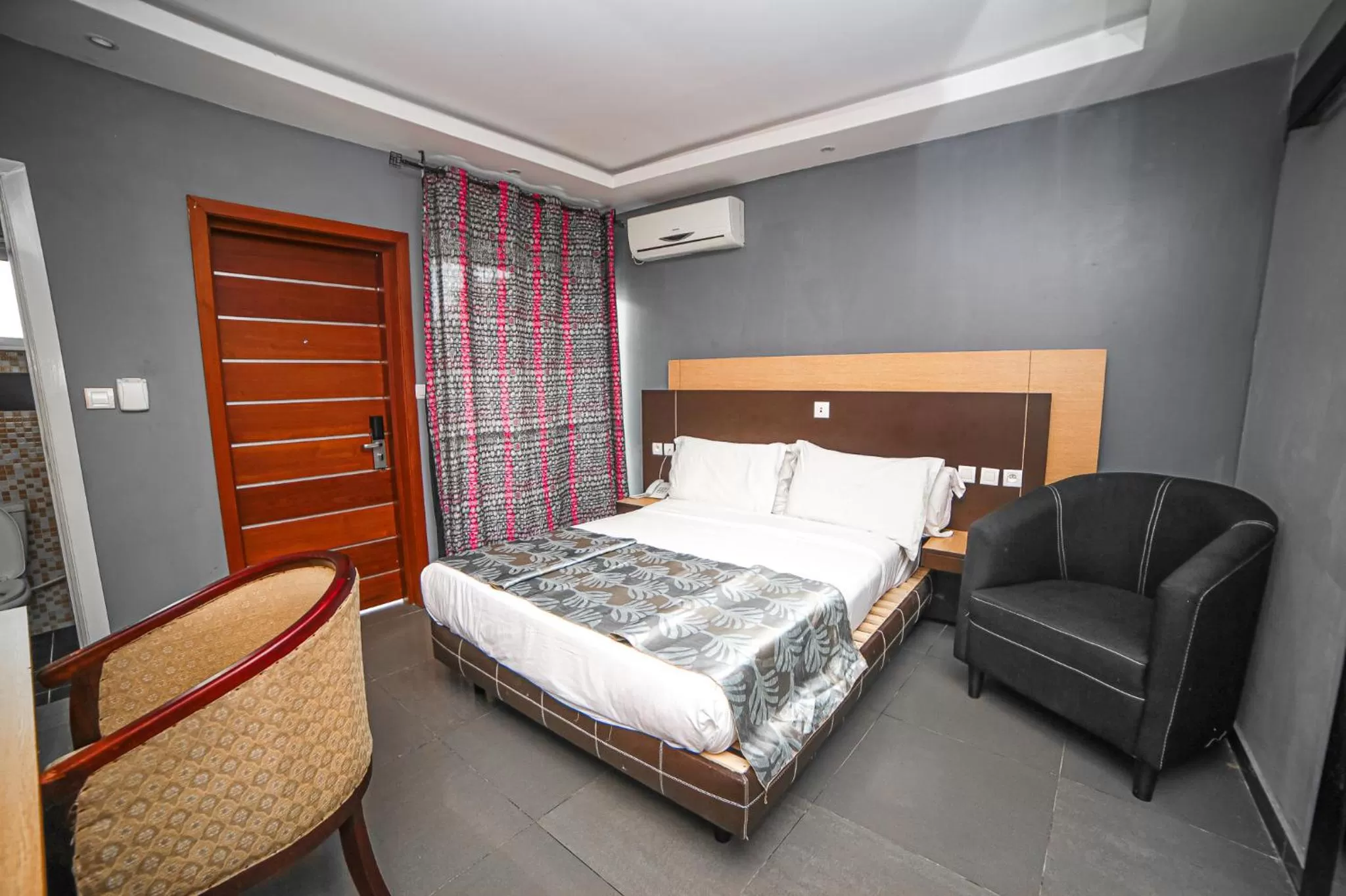 Photo of the whole room, Bed in Fini Hotel Bobende