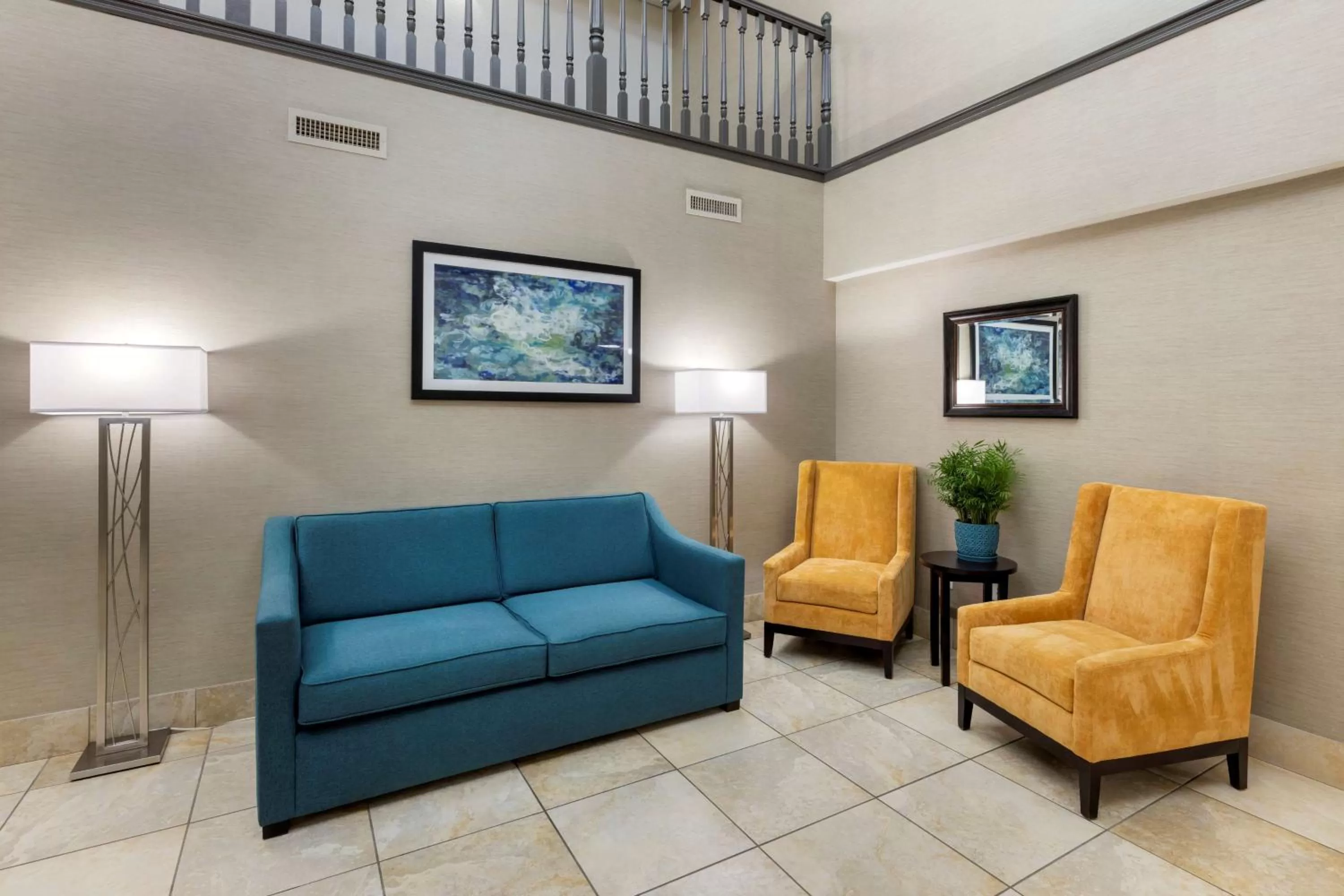 Lobby or reception in Best Western Watertown Inn & Suites