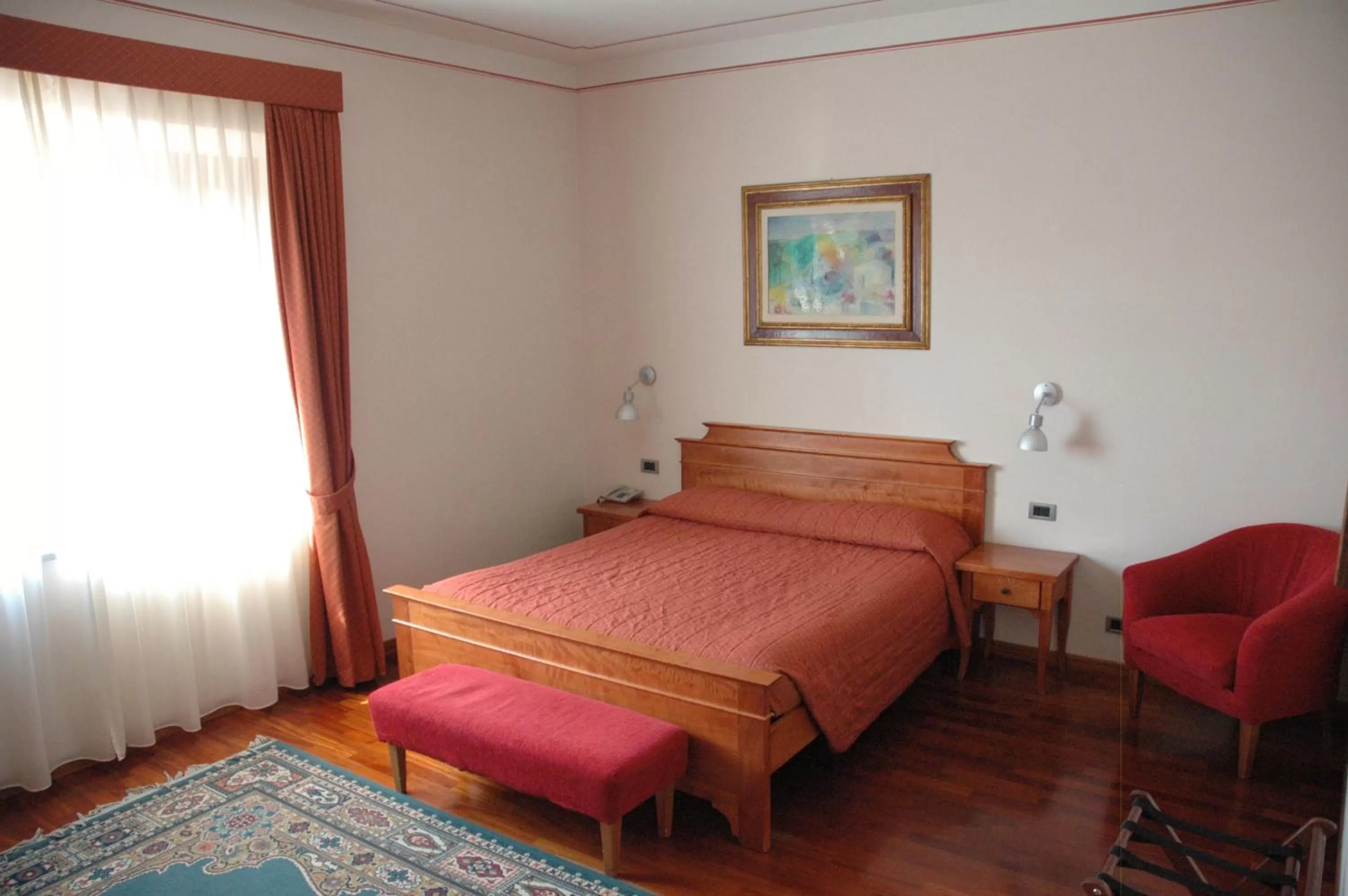 Photo of the whole room, Bed in Hotel Rutiliano