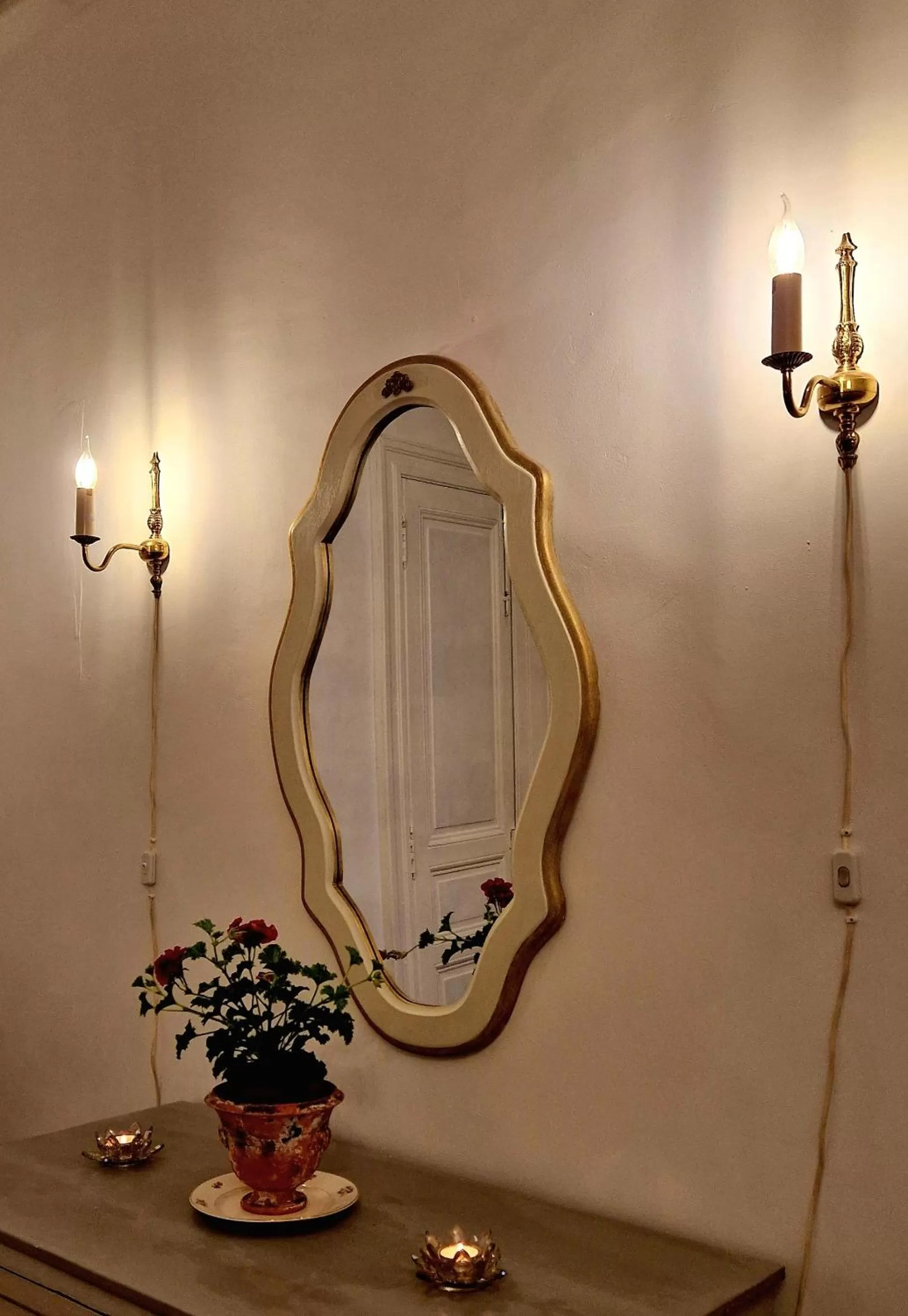 Decorative detail in La Tour de Pezene