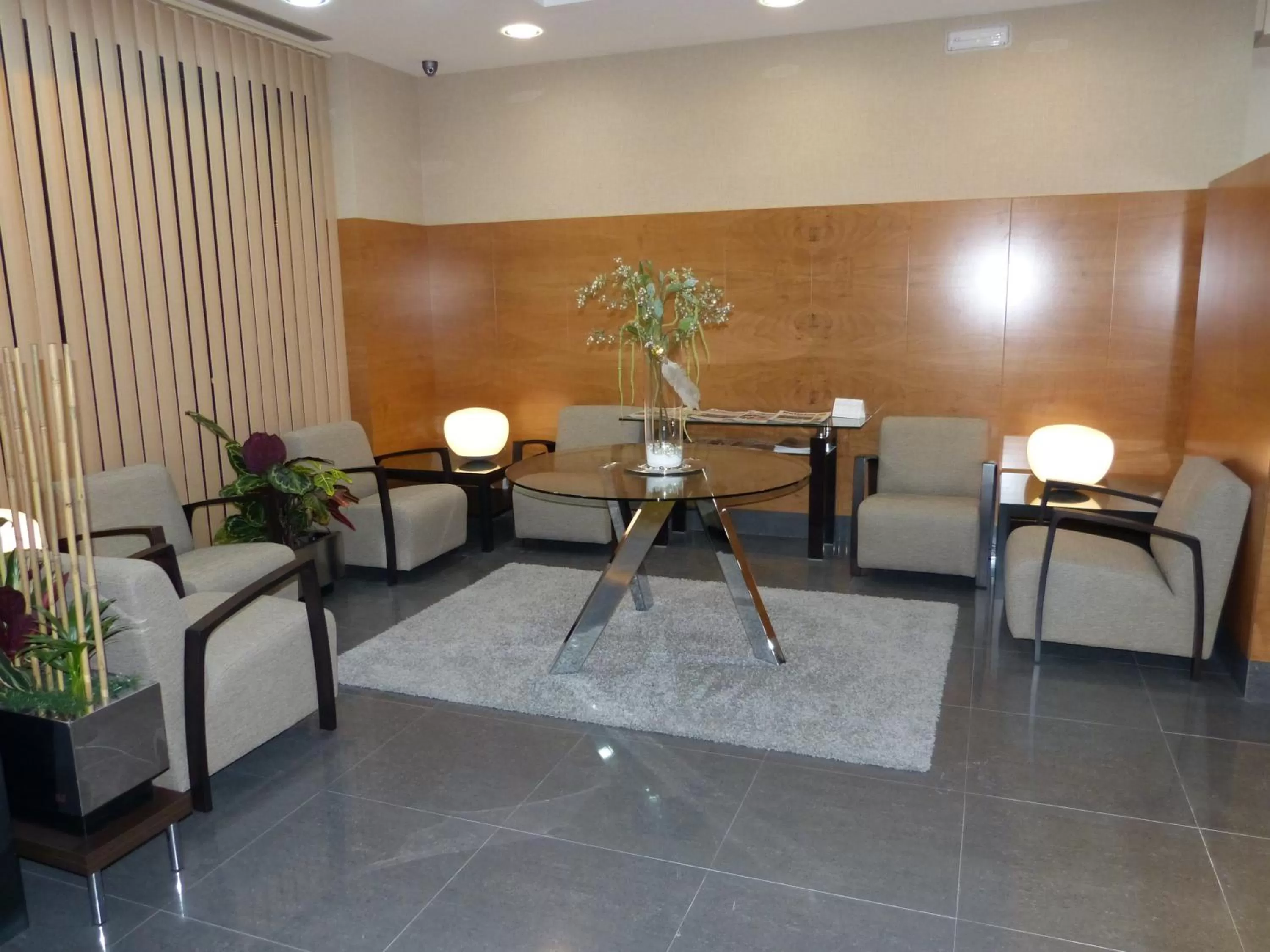 Lounge or bar in Hotel Condes de Haro