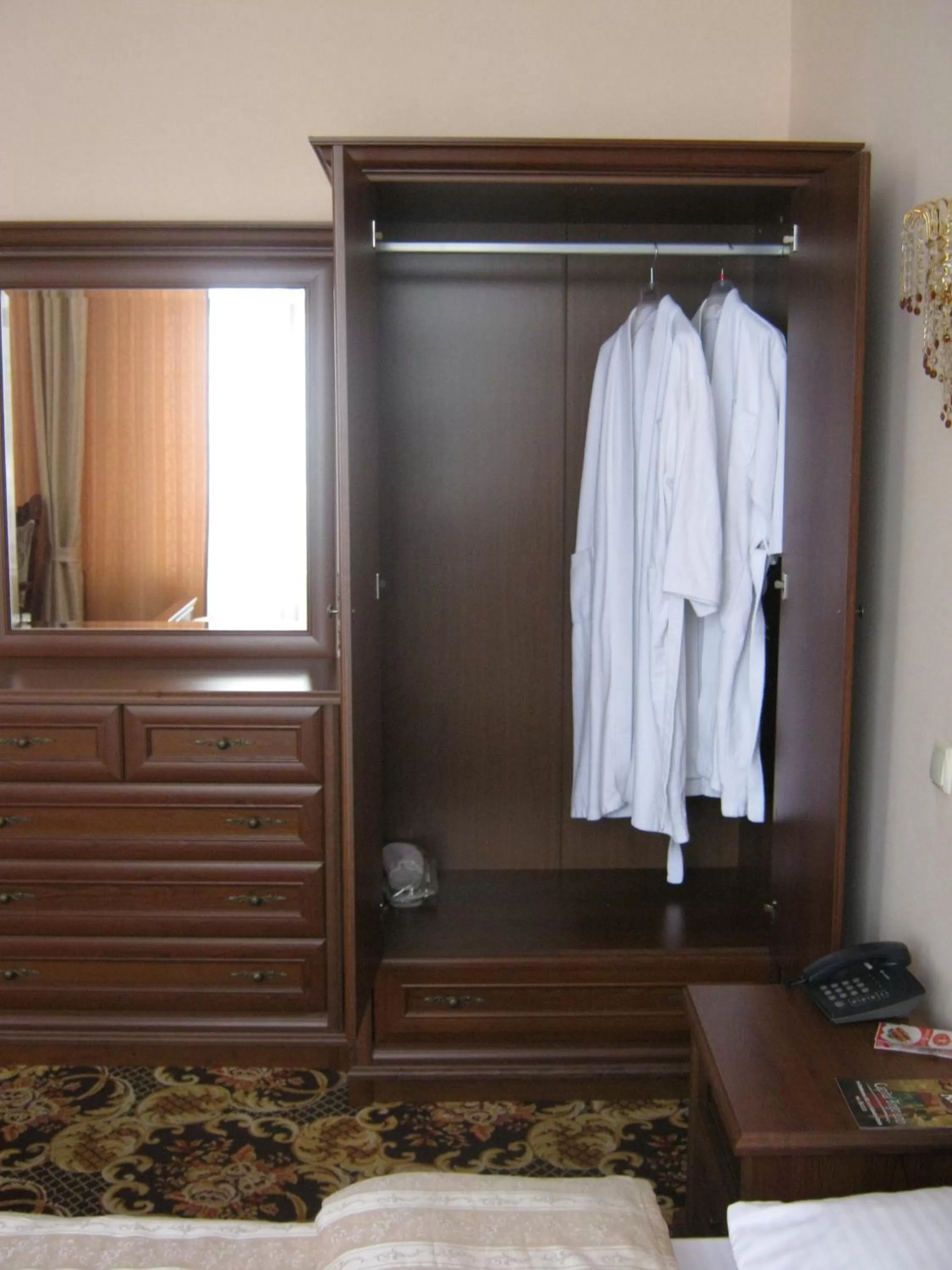 Decorative detail, TV/Entertainment Center in Ajour