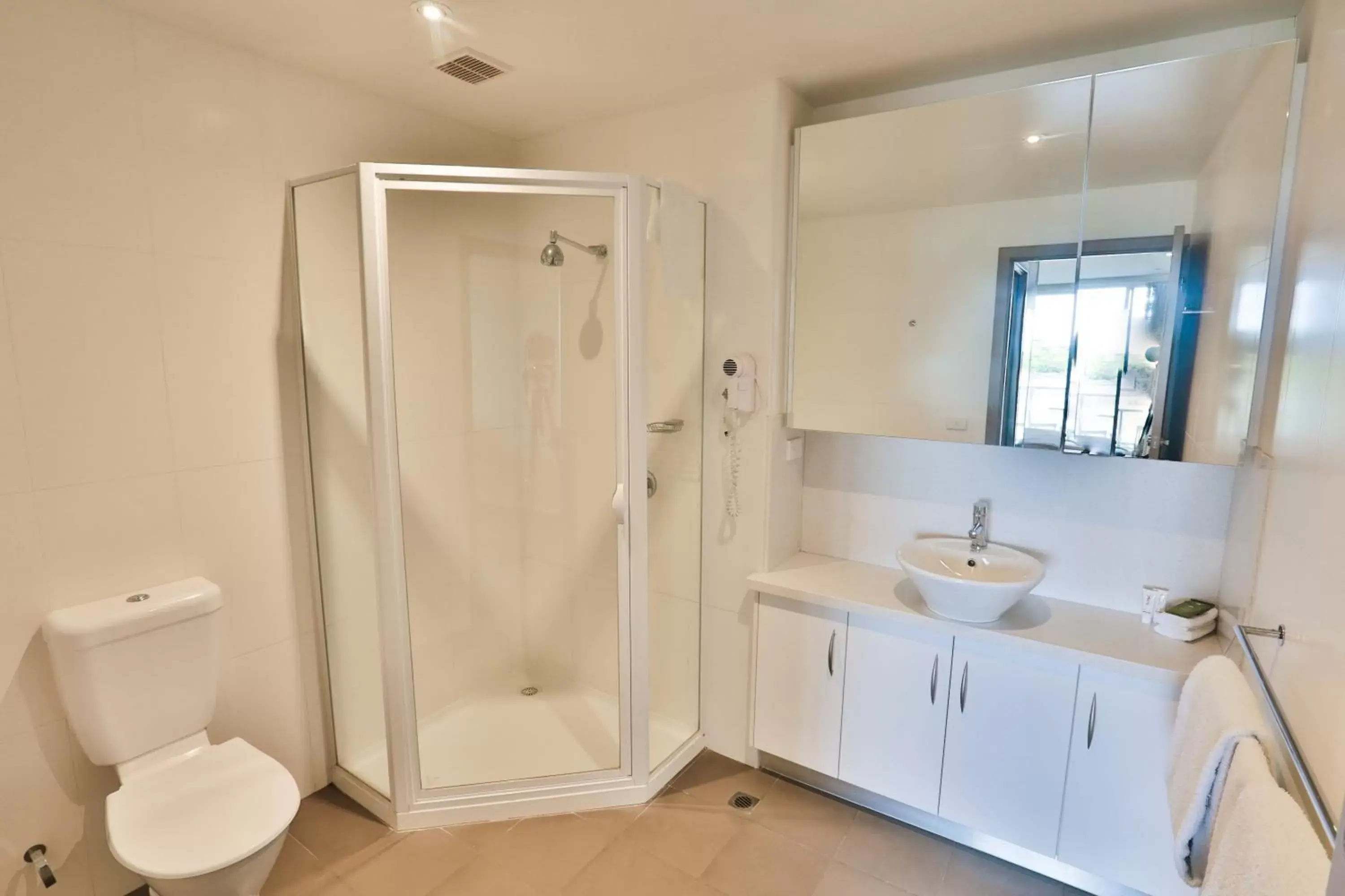 Luxury Double Room in Lady Bay Resort Luxury Double Room in Lady Bay Resort