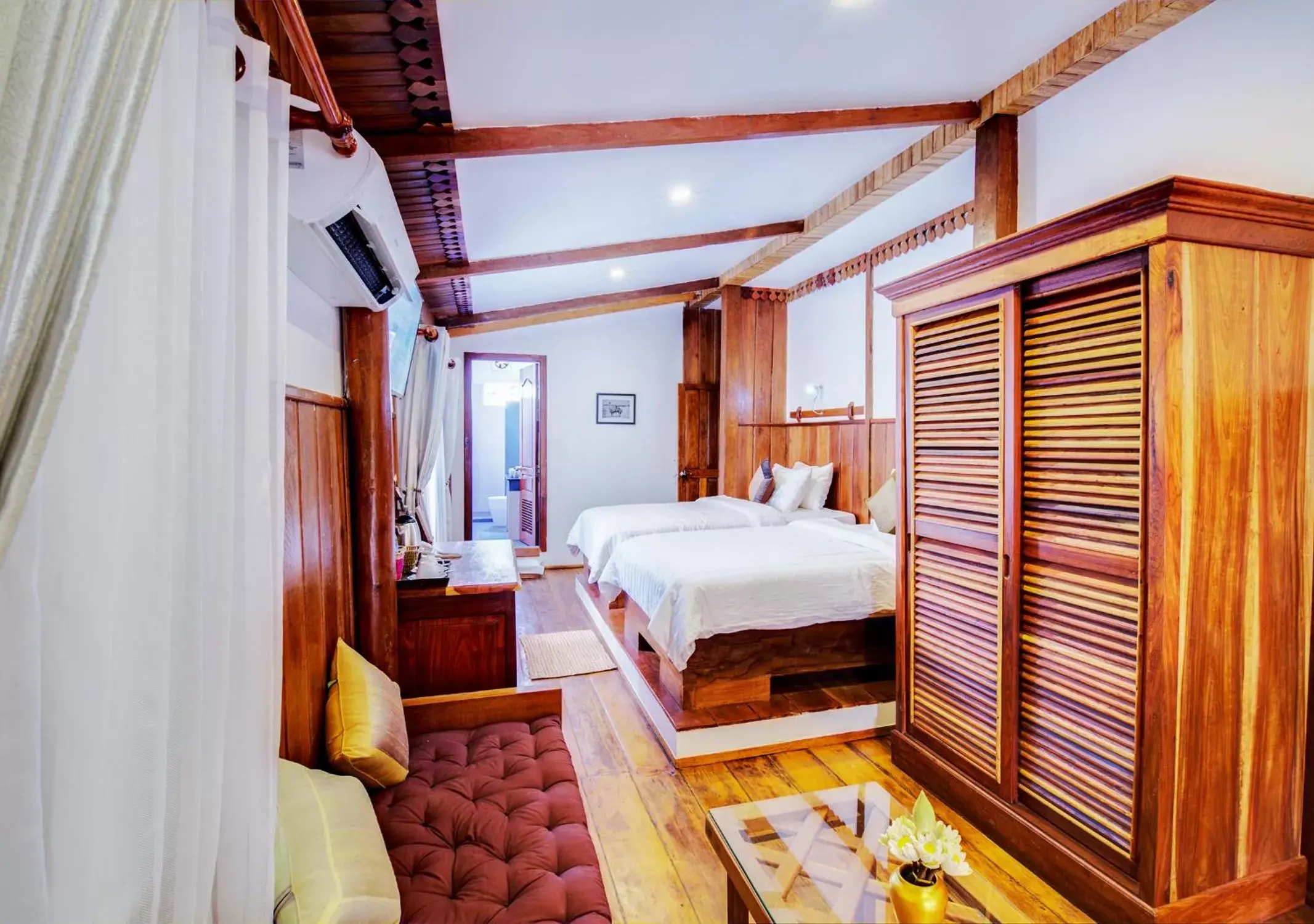 Deluxe Twin Room in Maison Model d'Angkor Deluxe Twin Room in Maison Model d'Angkor