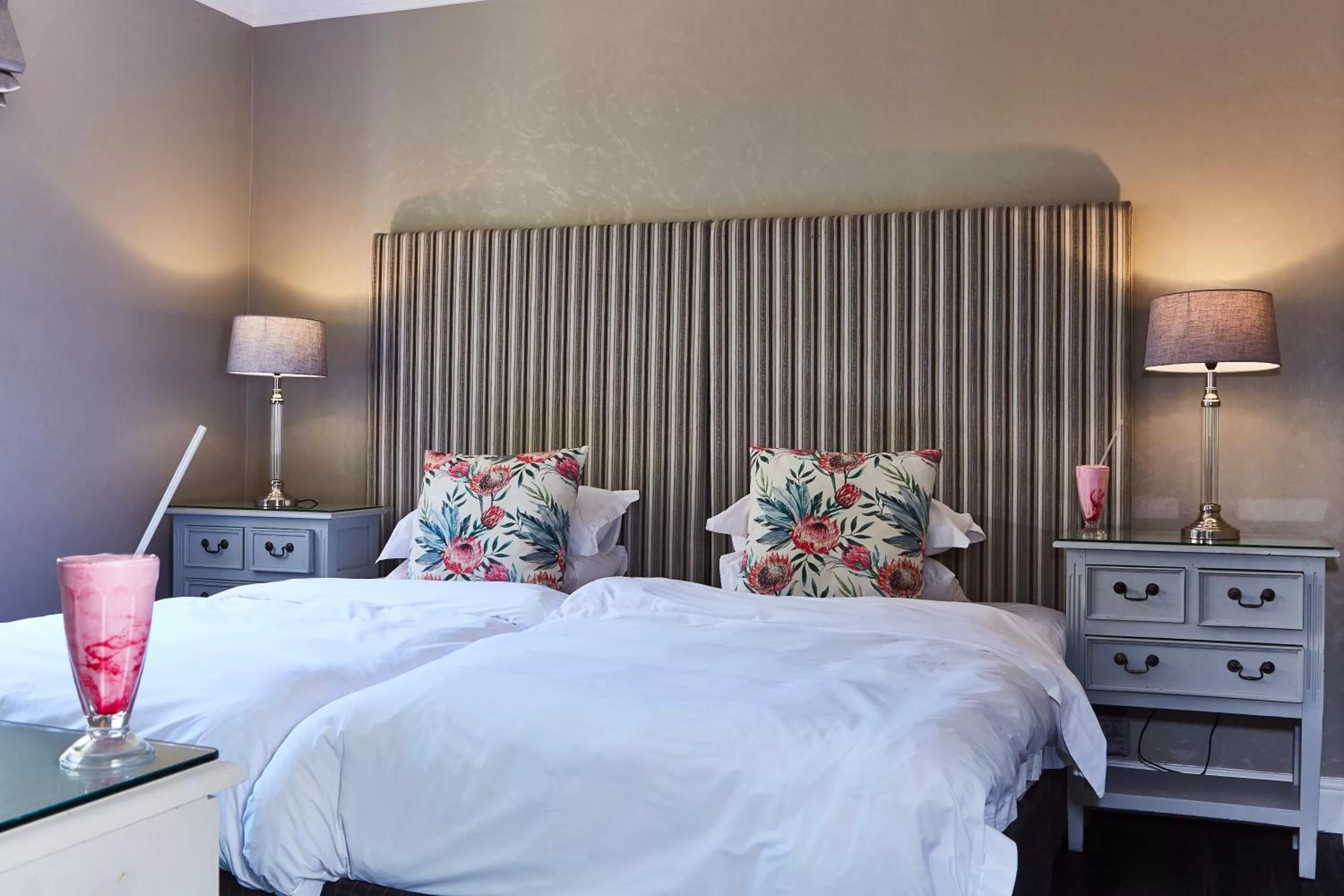 Bedroom, Bed in The Devon Valley Hotel