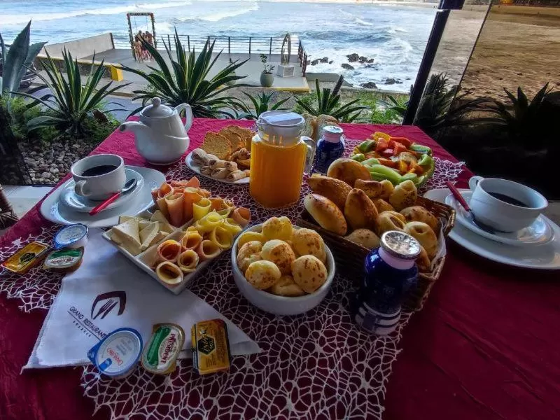 Breakfast in Grand Hotel Guarujá - A sua Melhor Experiência na Praia!