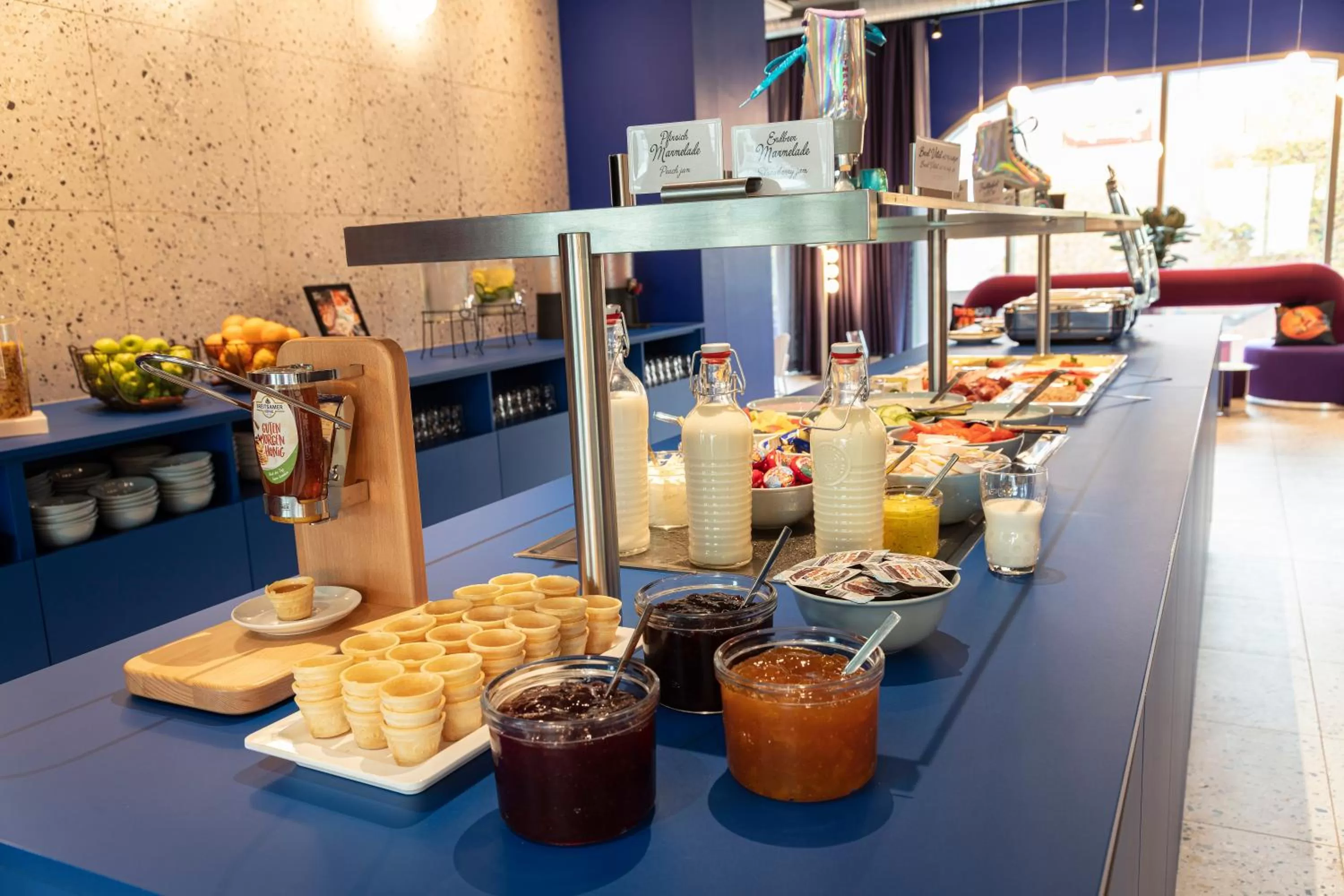 Breakfast in ibis Styles Muenchen Perlach