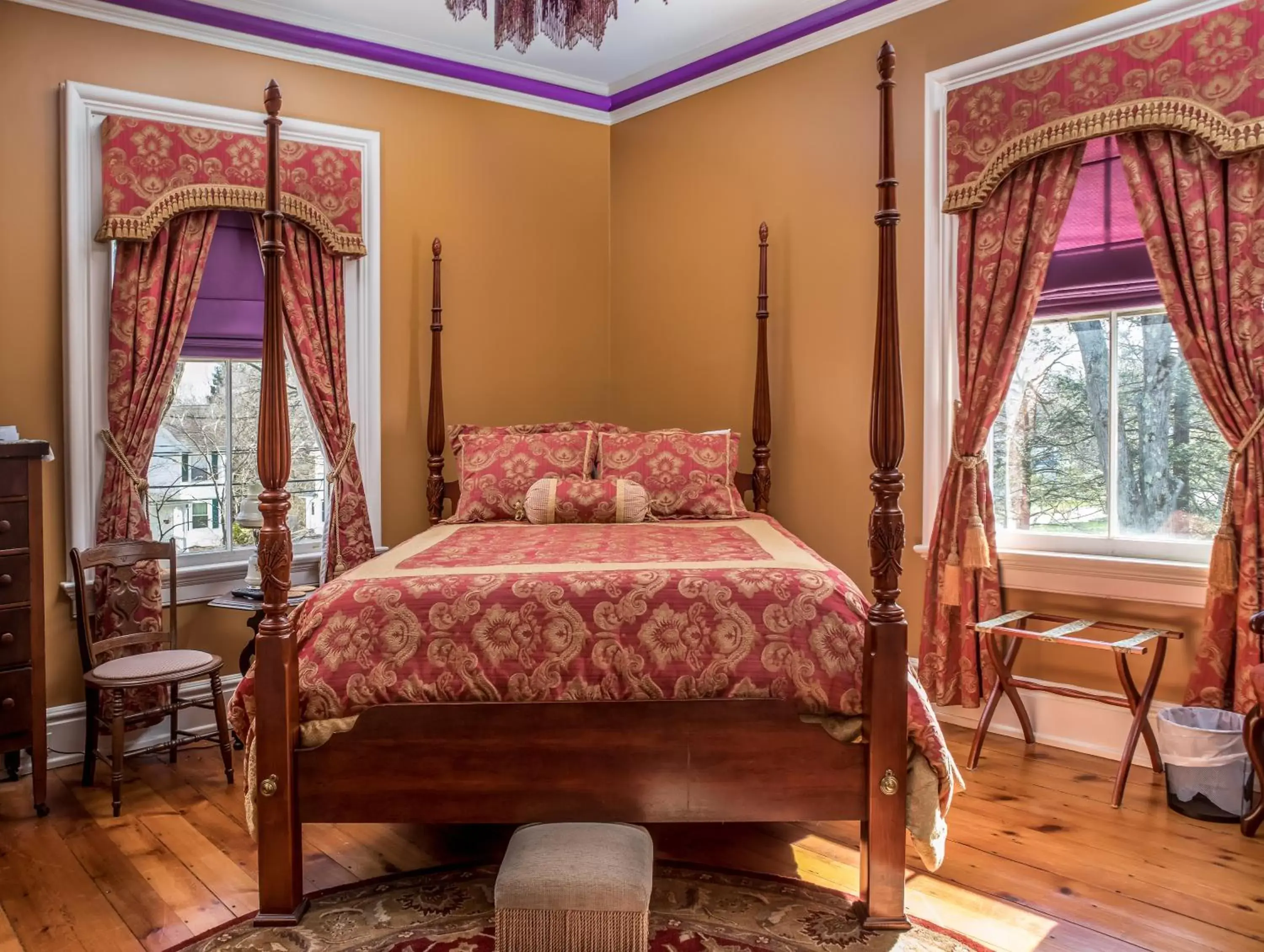 Queen Room with Garden View in The Bevin House B&B Queen Room with Garden View in The Bevin House B&B