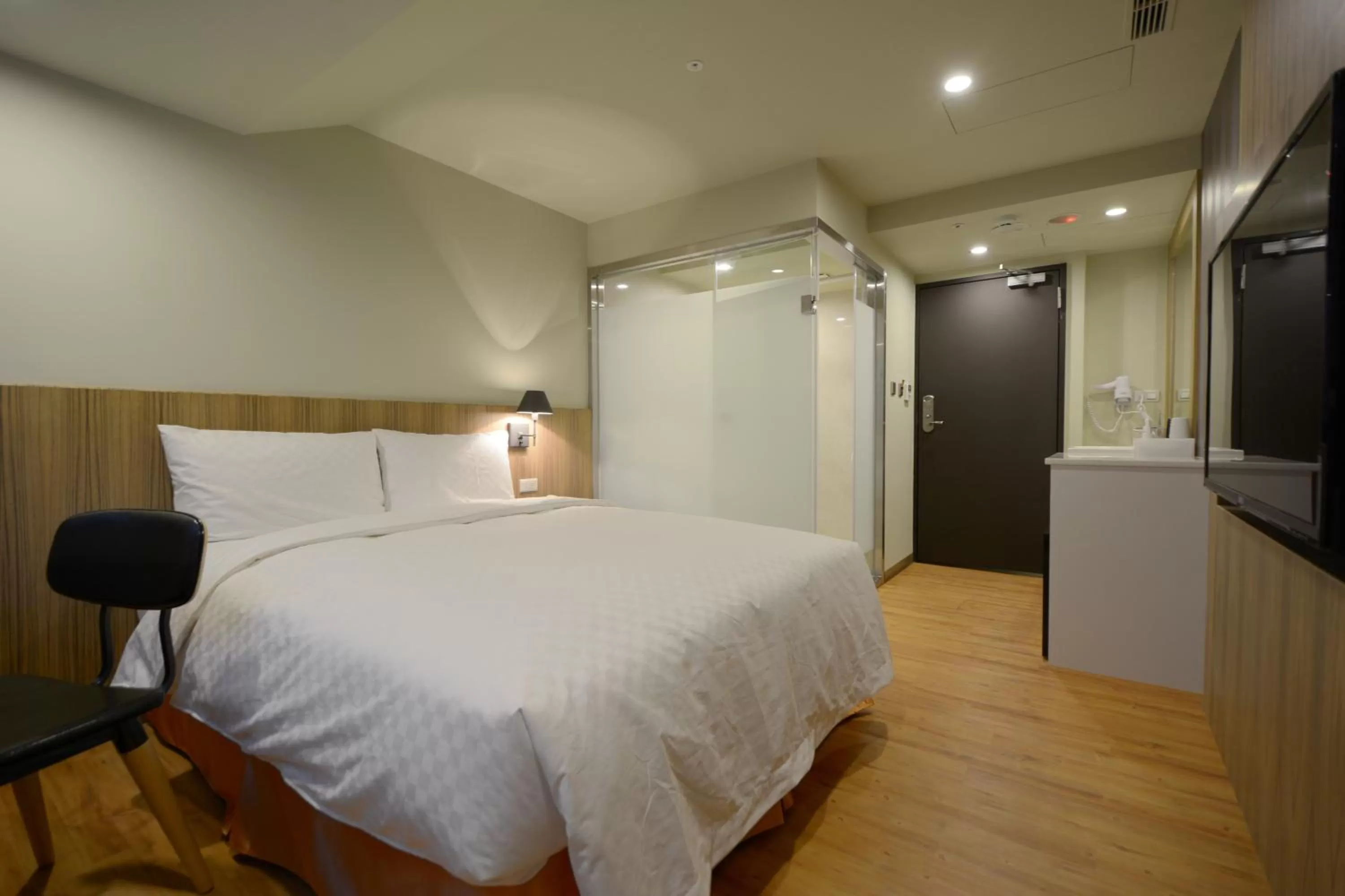 Decorative detail, Bed in Smile Inn - Taipei Main Station