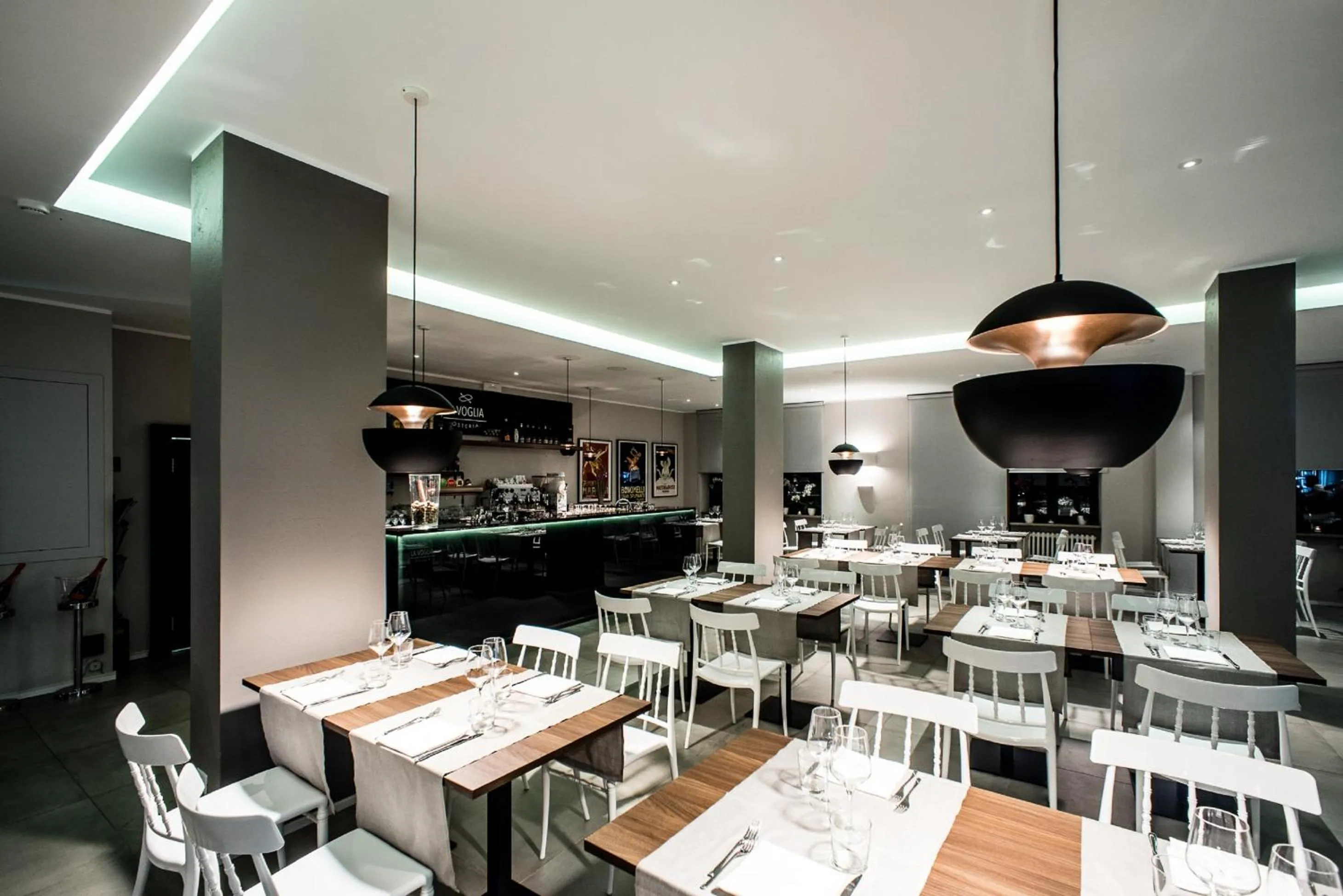 Restaurant/places to eat in Hotel Europa