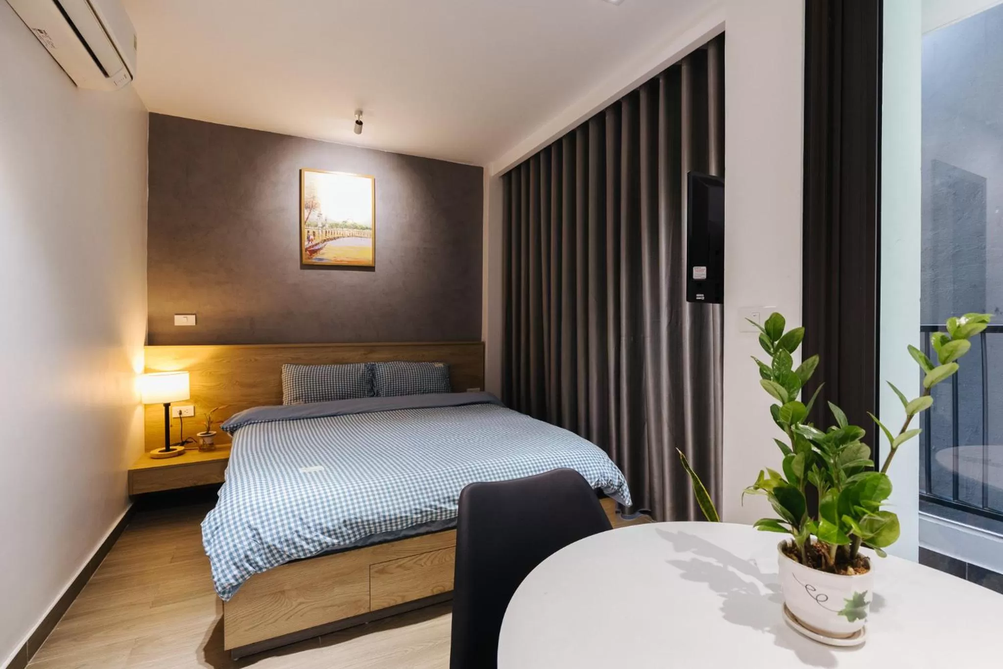 Bed in LUCK APART 8 - Hanoi Westlake Balcony Studio