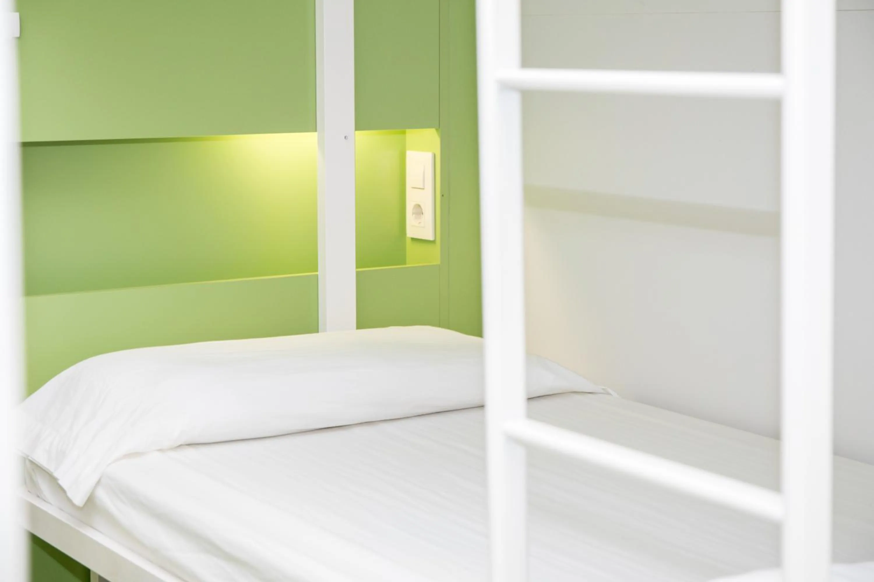 Decorative detail, Bed in Sant Jordi Hostels Sagrada Familia