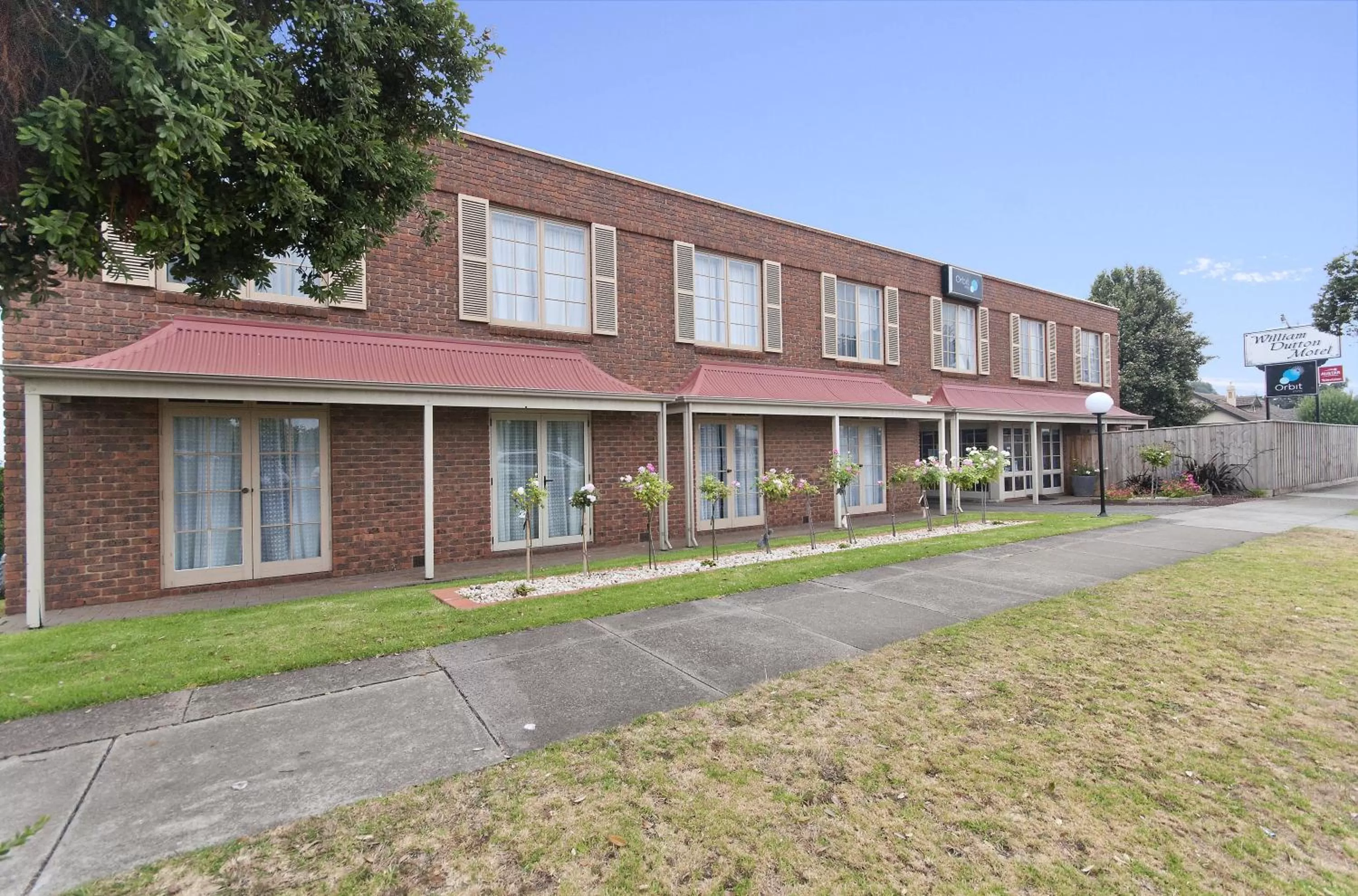 Facade/entrance, Property Building in William Dutton Motel