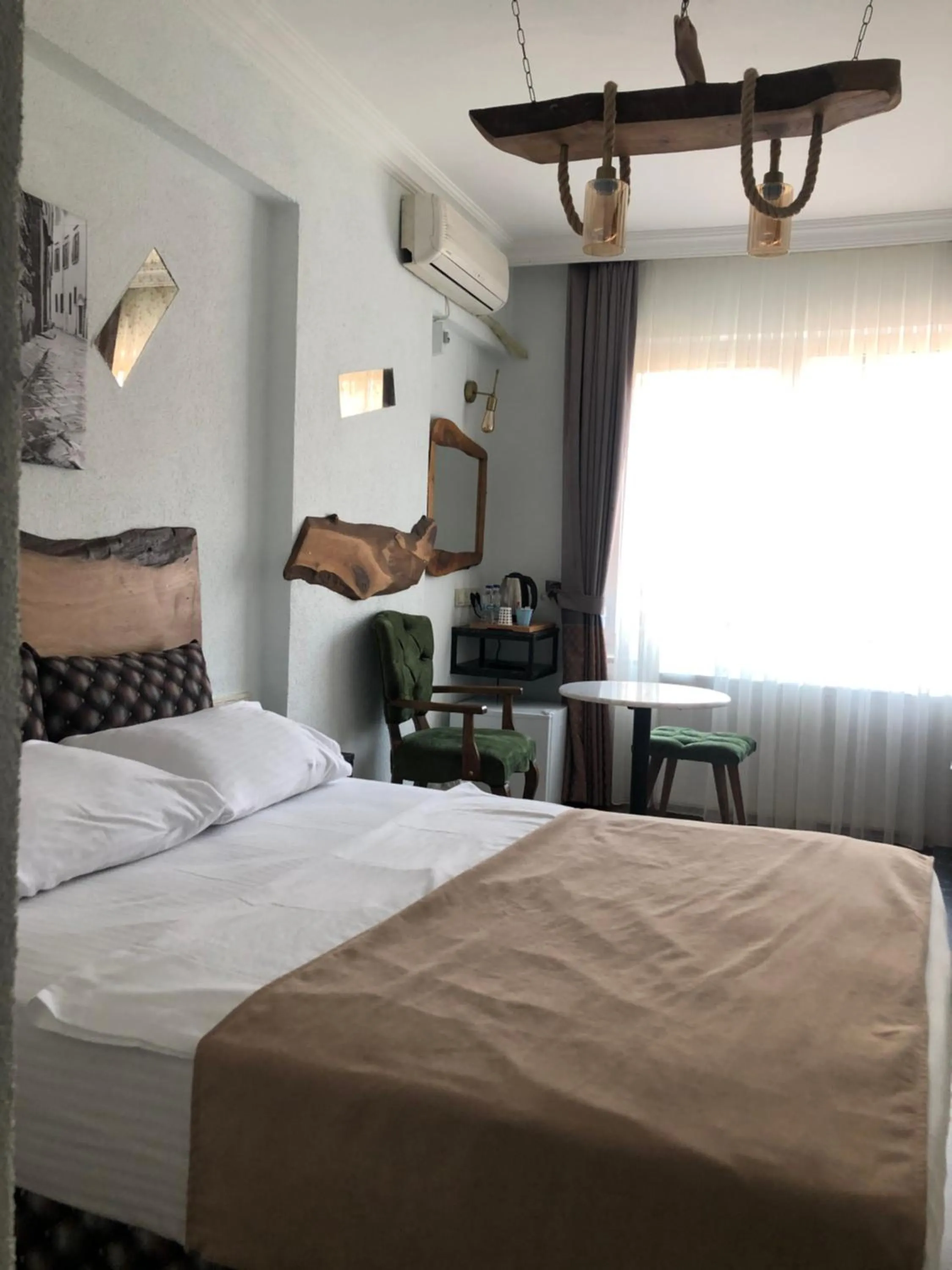 Bed in PANDAN KARAKOY SUİT