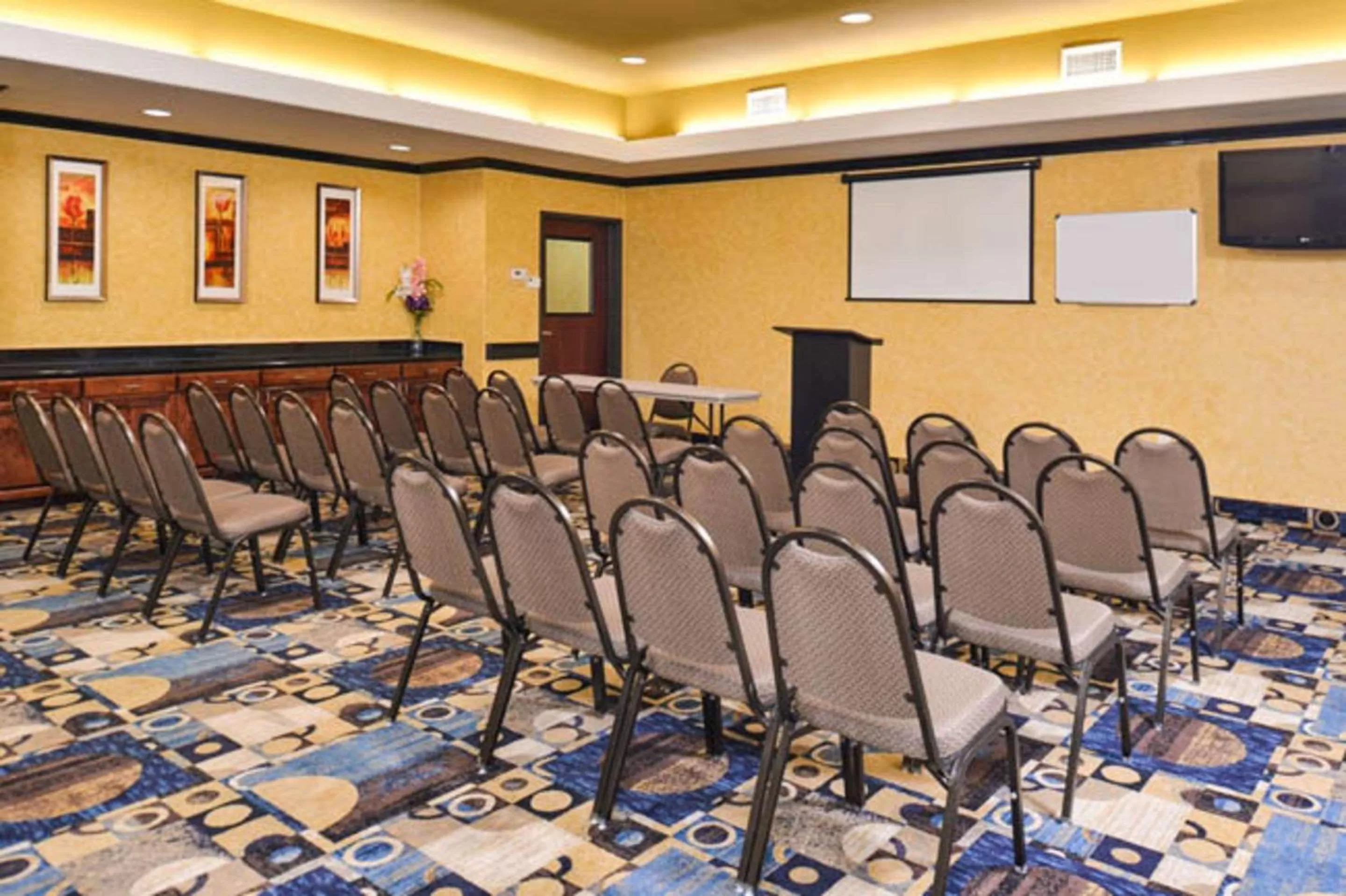 On site in Sleep Inn and Suites Downtown Houston