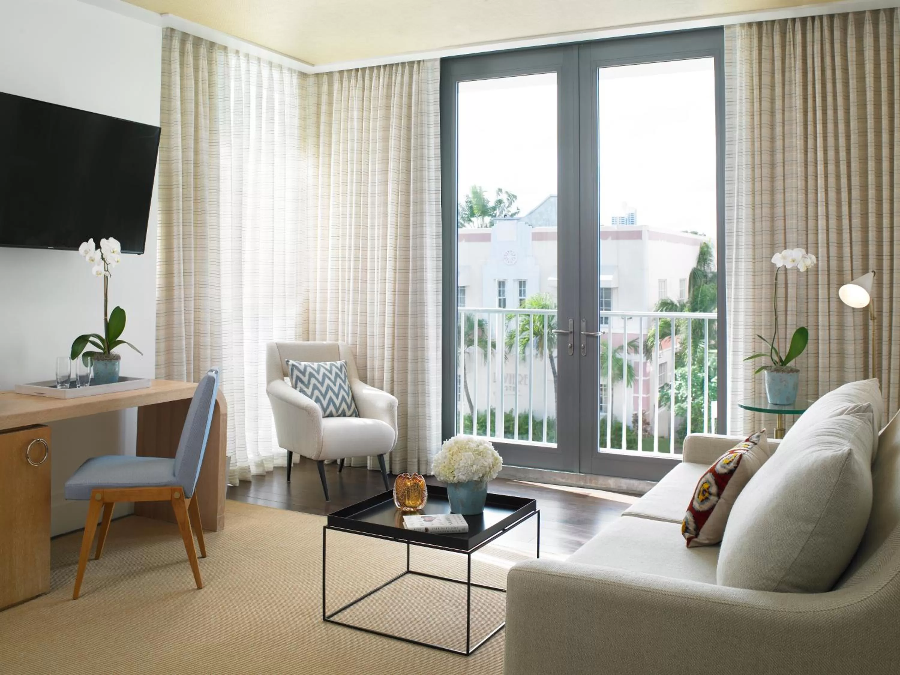 Photo of the whole room in The Betsy Hotel, South Beach