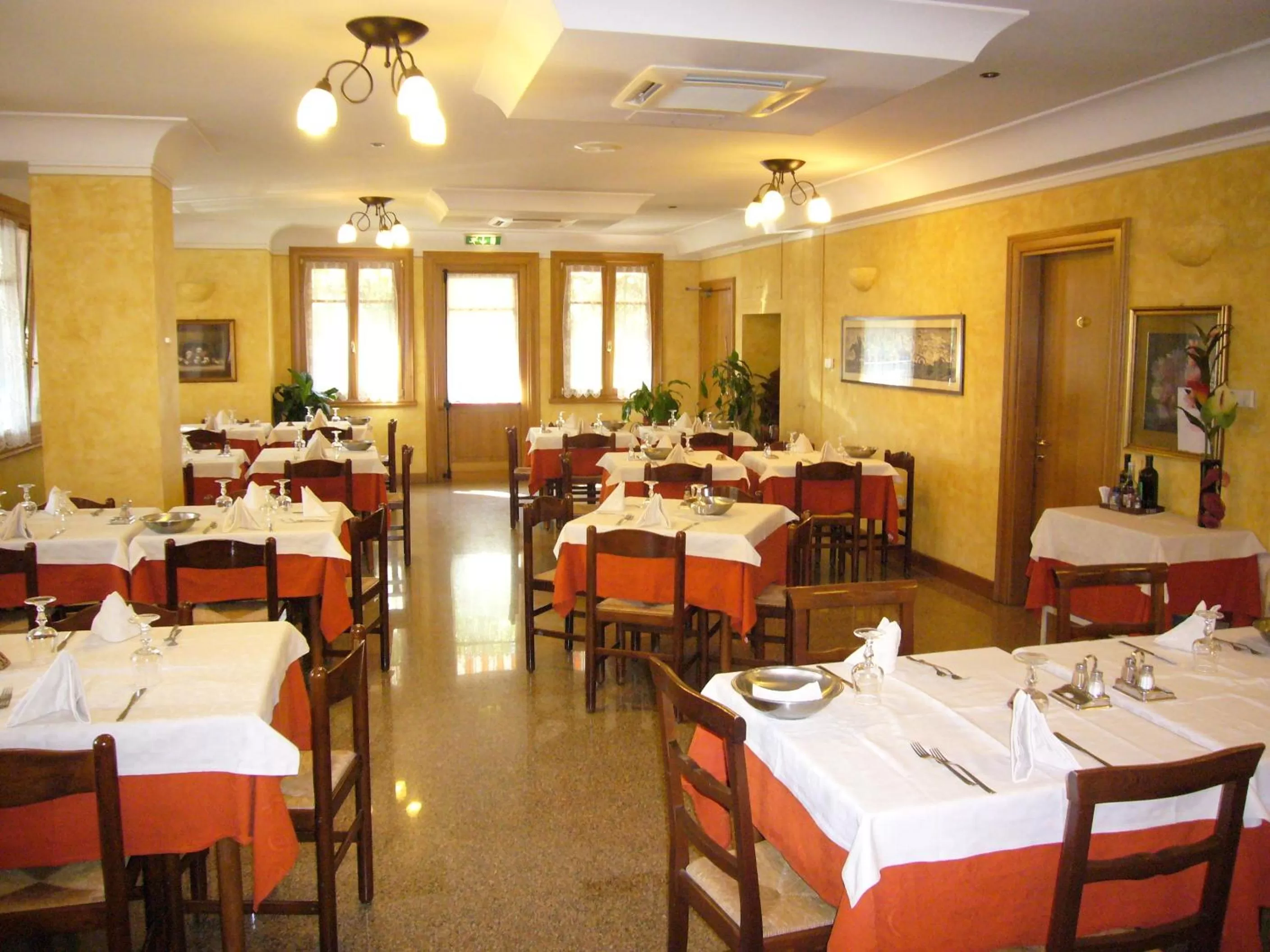 Lounge or bar in Trattoria Bettola