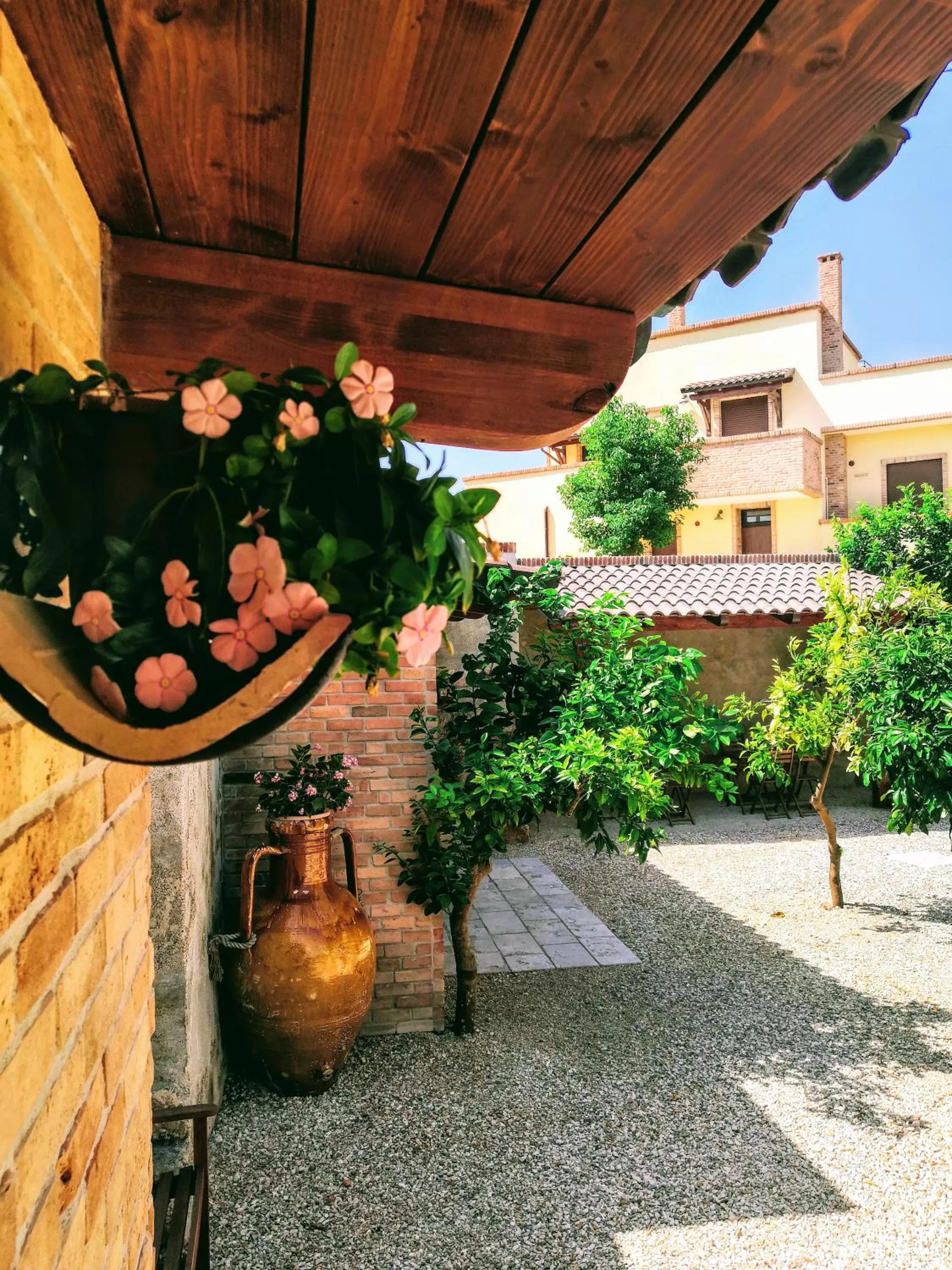 Decorative detail in BORGO LUNA b&b