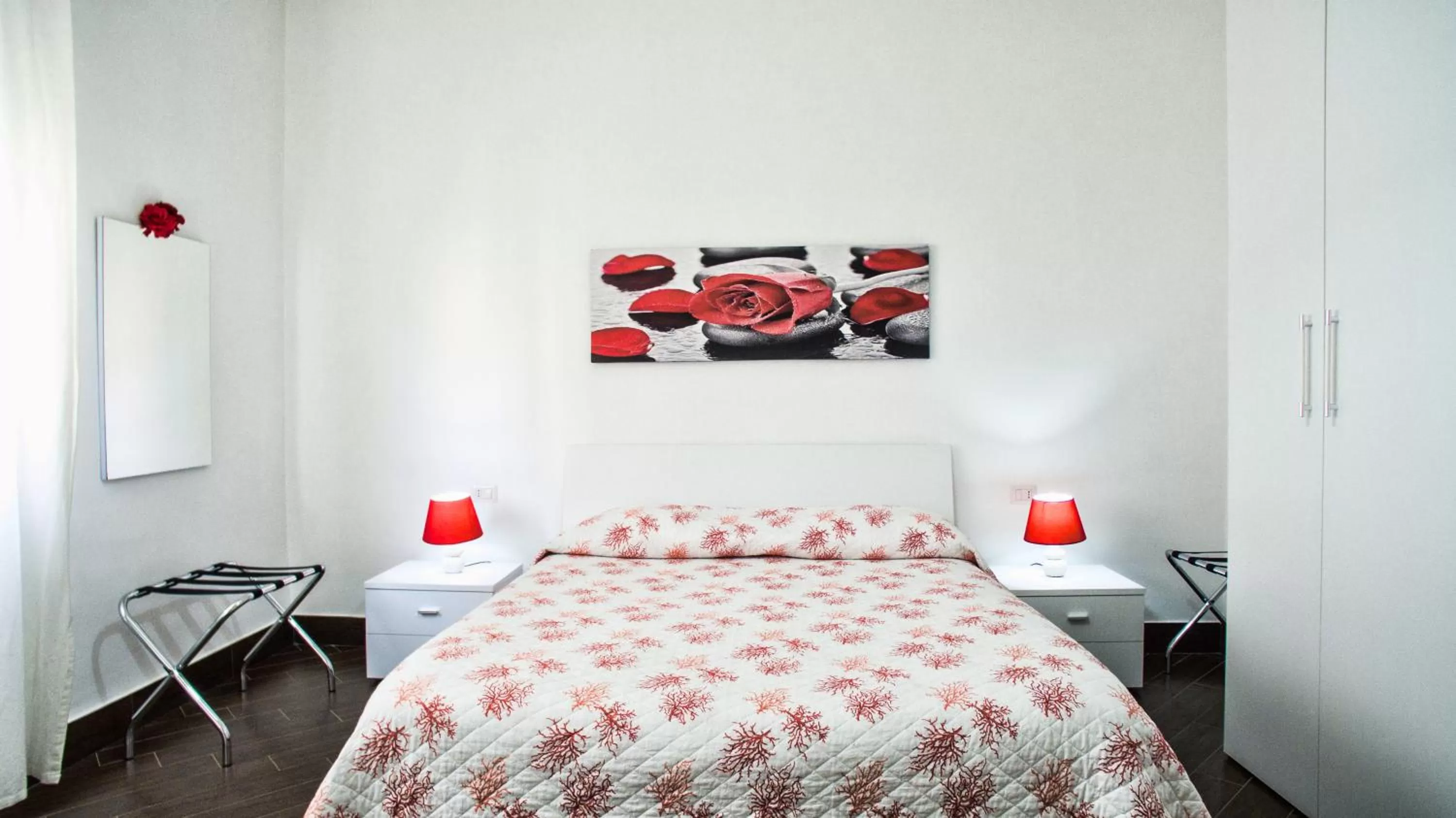 Property building, Bed in B&B Rosaly