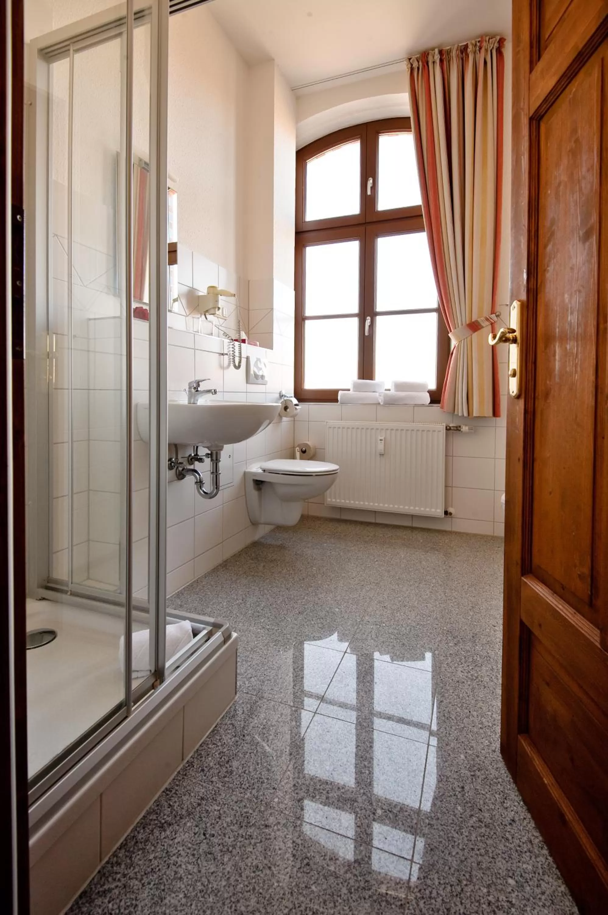 Bathroom in Hotel Am Alten Hafen