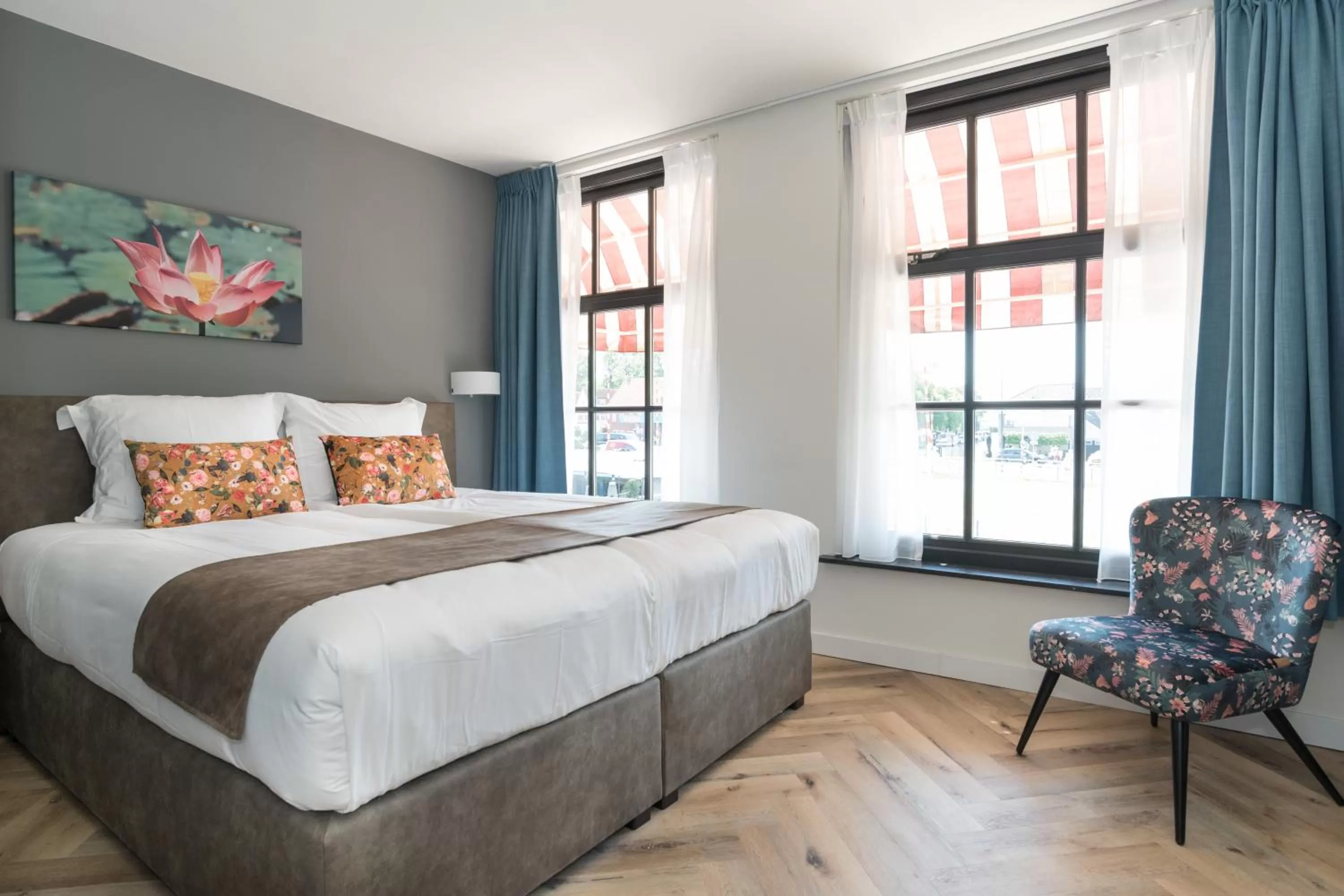 Bed in Hof van Holland Hotel