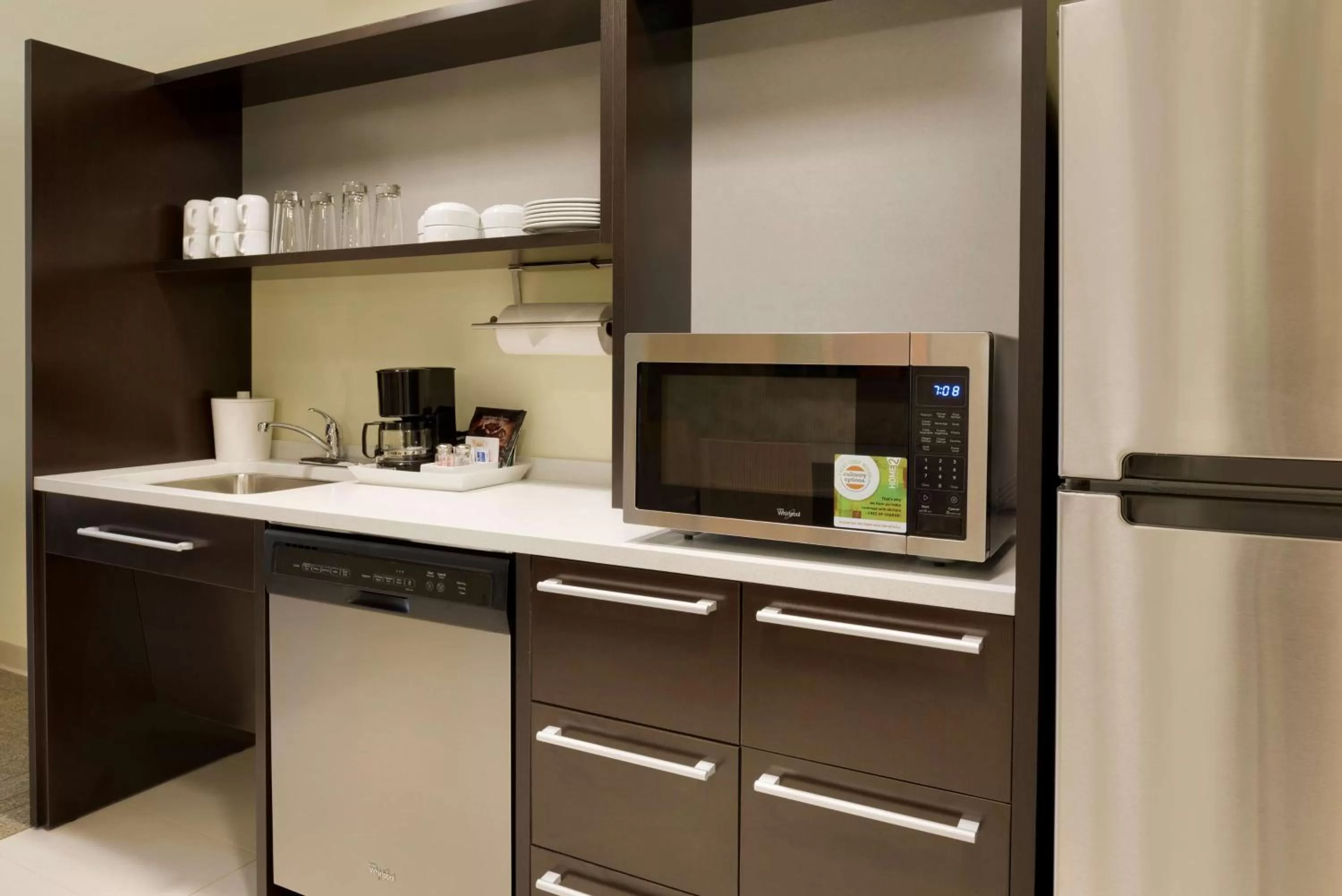 Kitchen or kitchenette in Home2 Suites By Hilton La Crosse