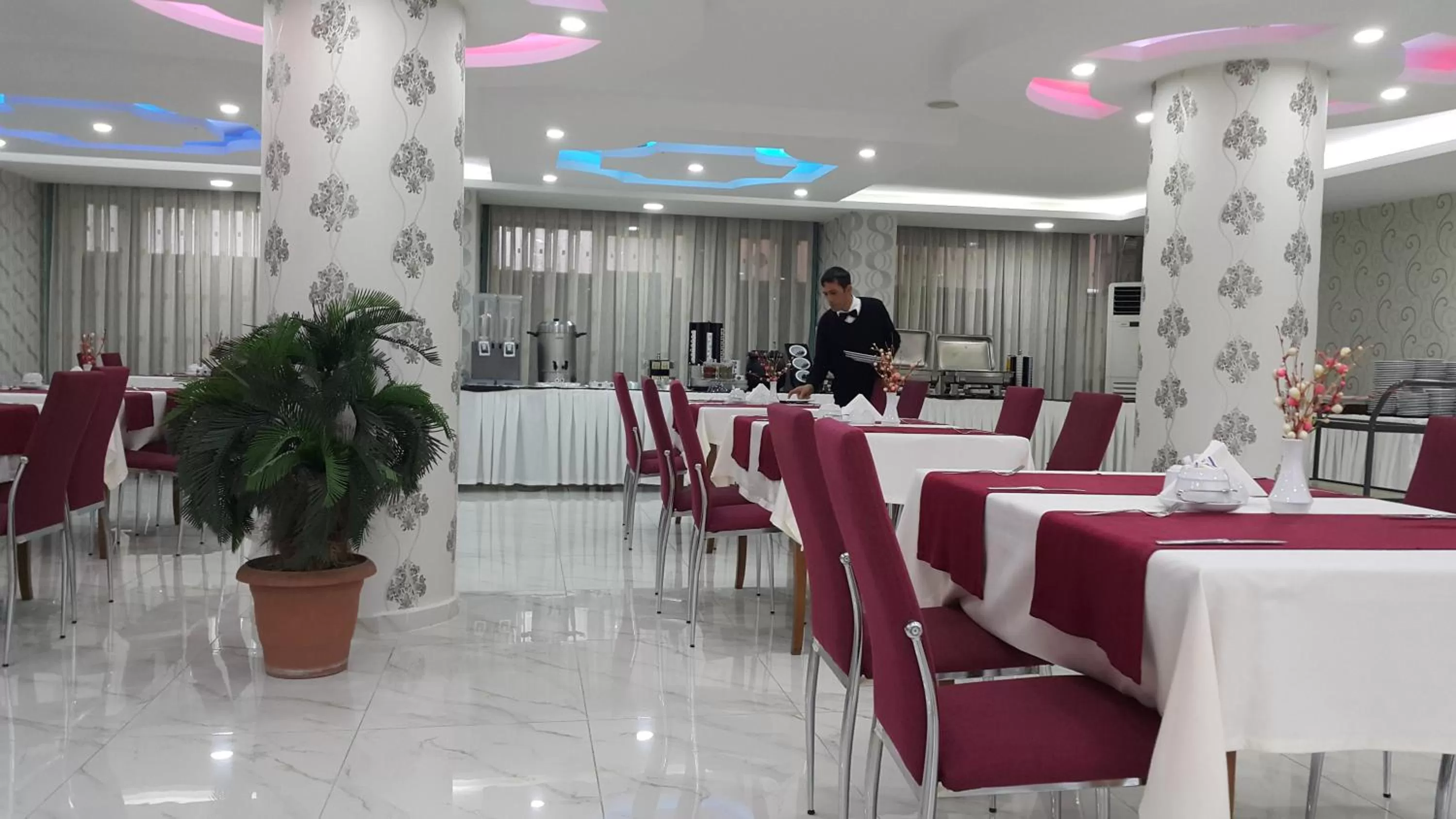 Lunch, Restaurant/Places to Eat in Miroglu Hotel