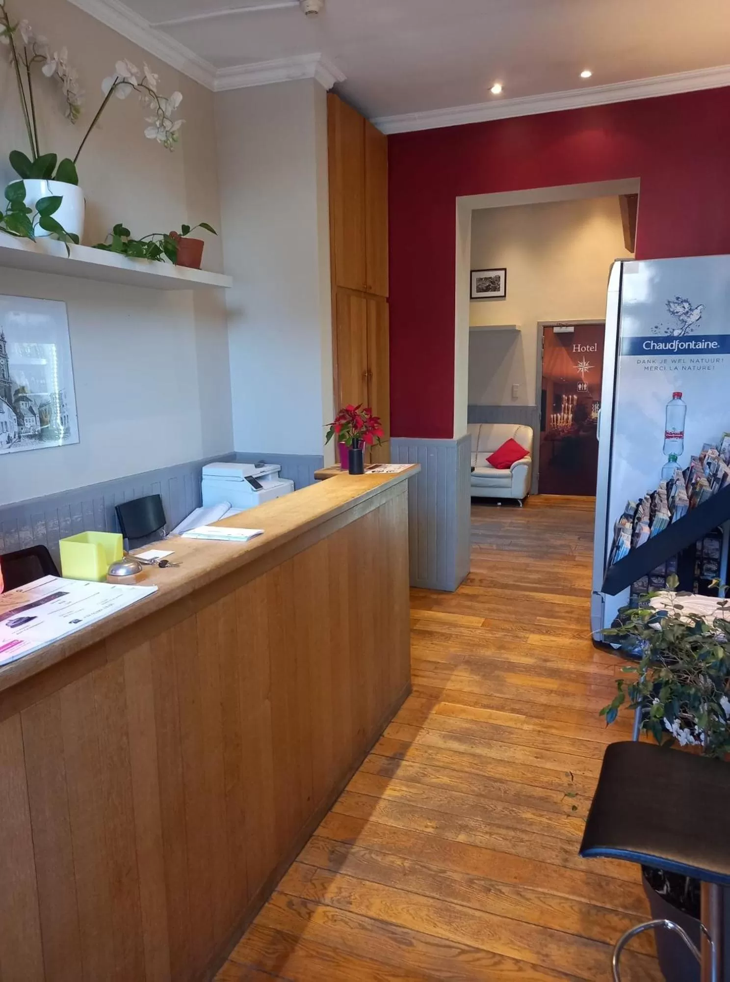 Lobby or reception in Hôtel Le Monte-Cristo