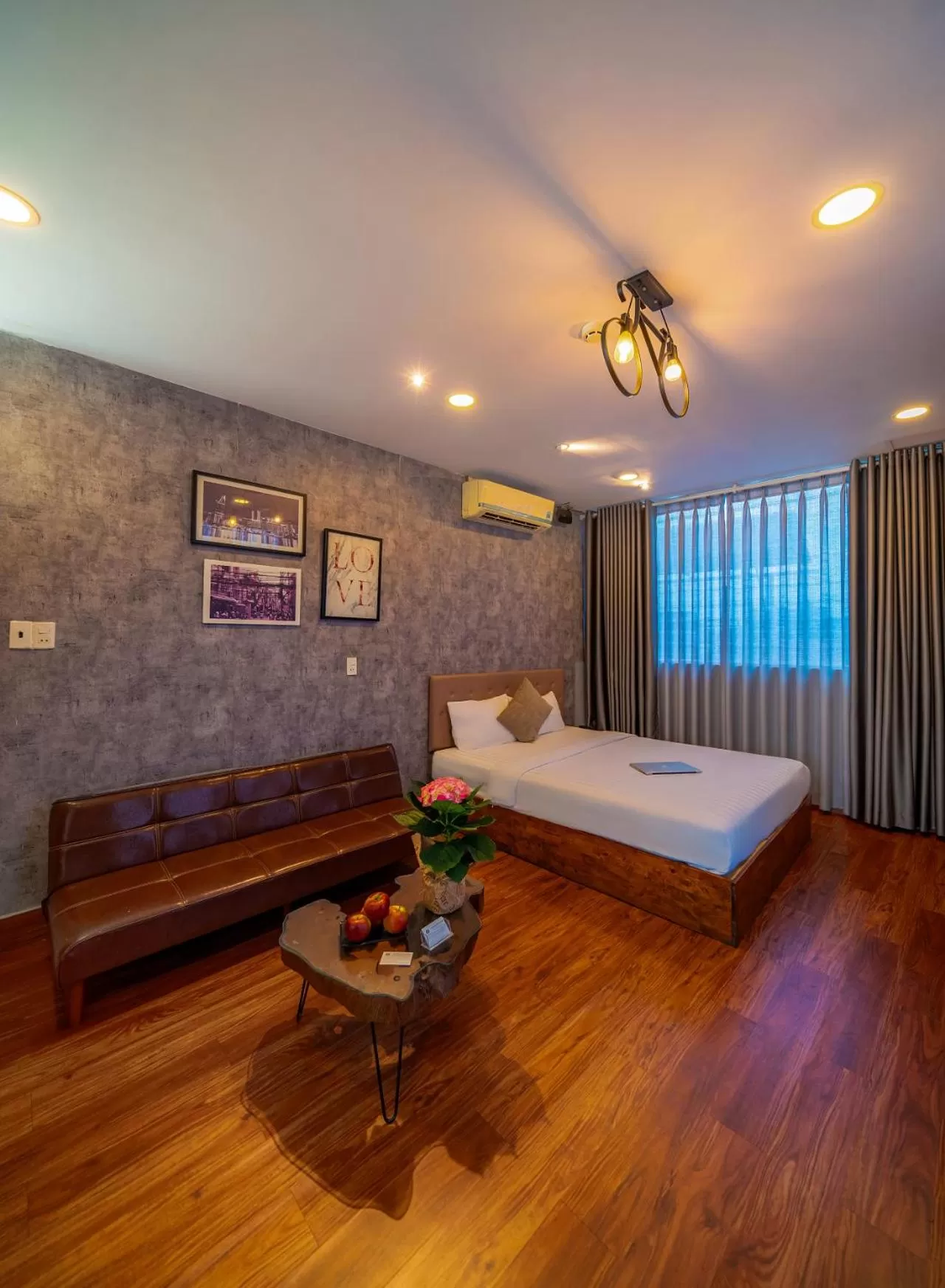 Photo of the whole room, Bed in Cactusland Boutique Hotel