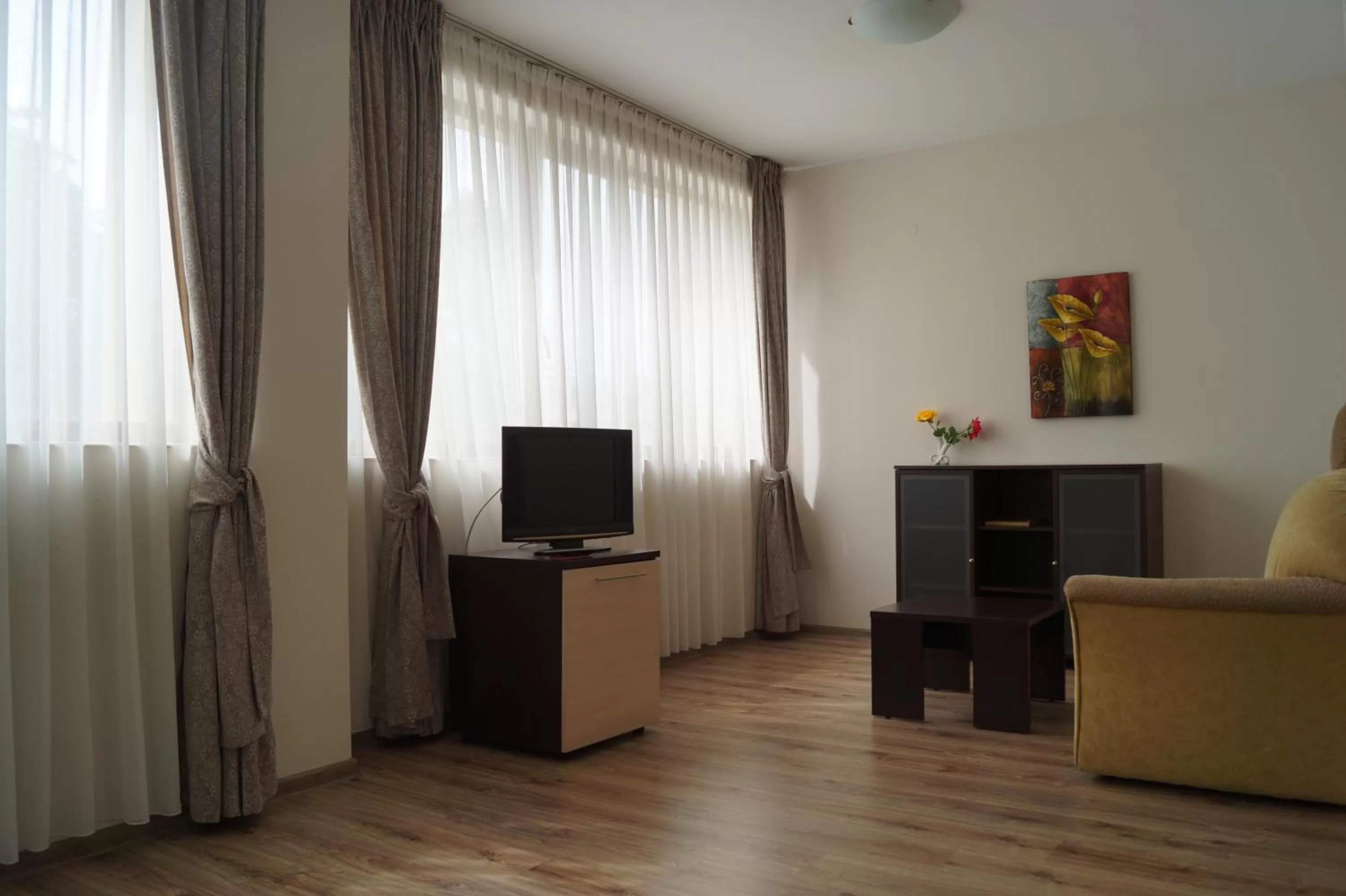 Seating area, TV/Entertainment Center in Hotel Kardjali