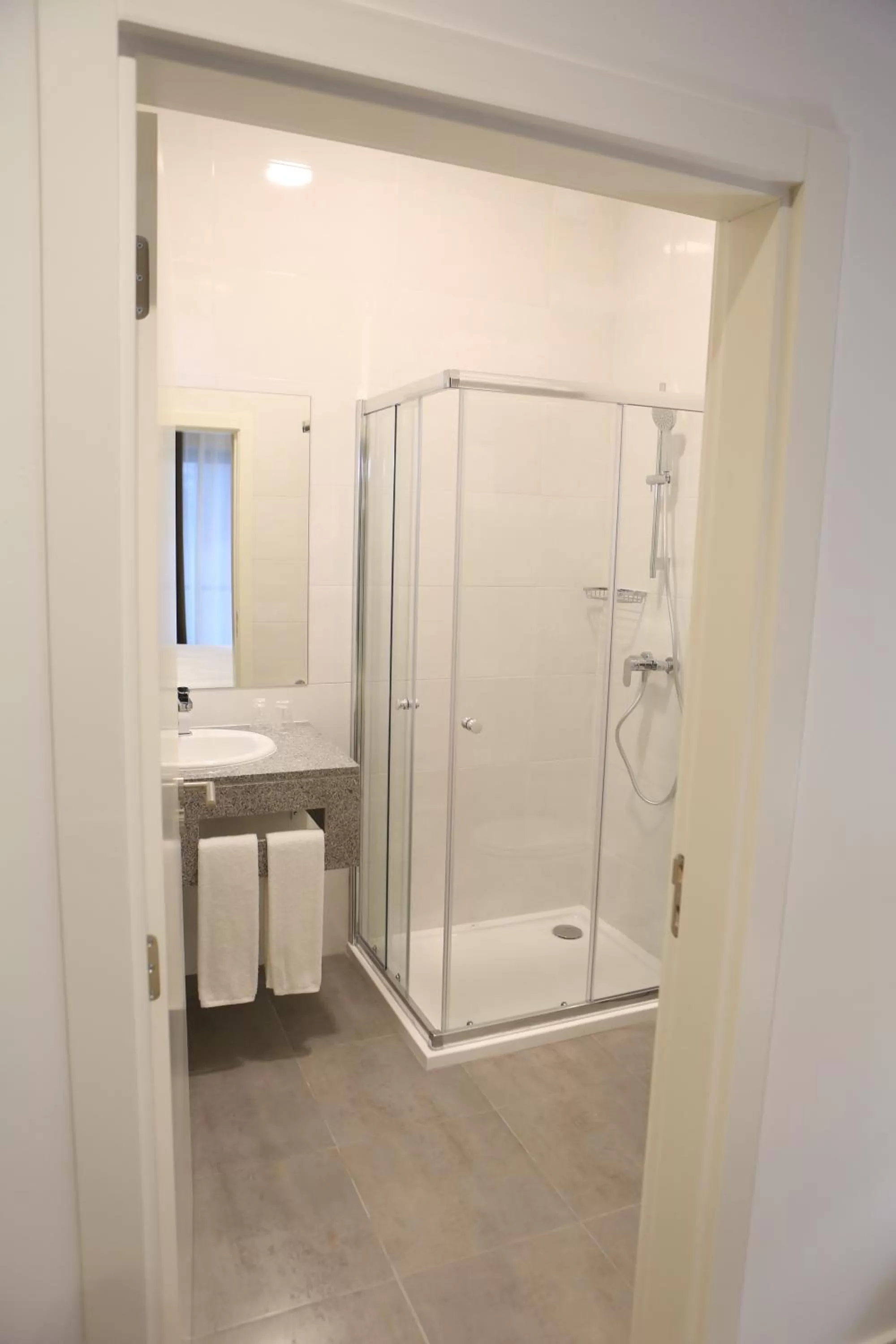 Toilet in Hotel Solar do Rebolo