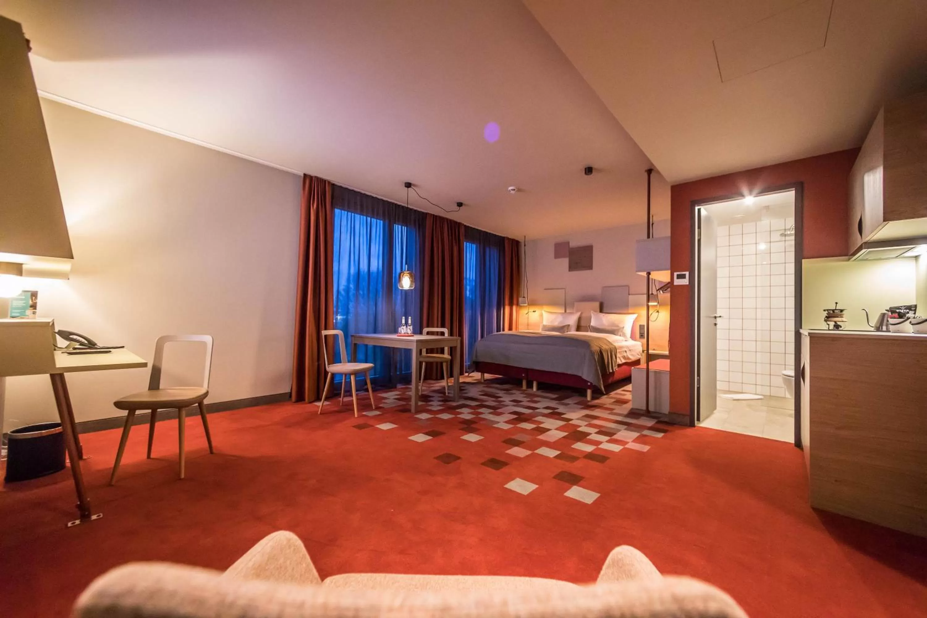 Bathroom, Bed in Hotel einsmehr