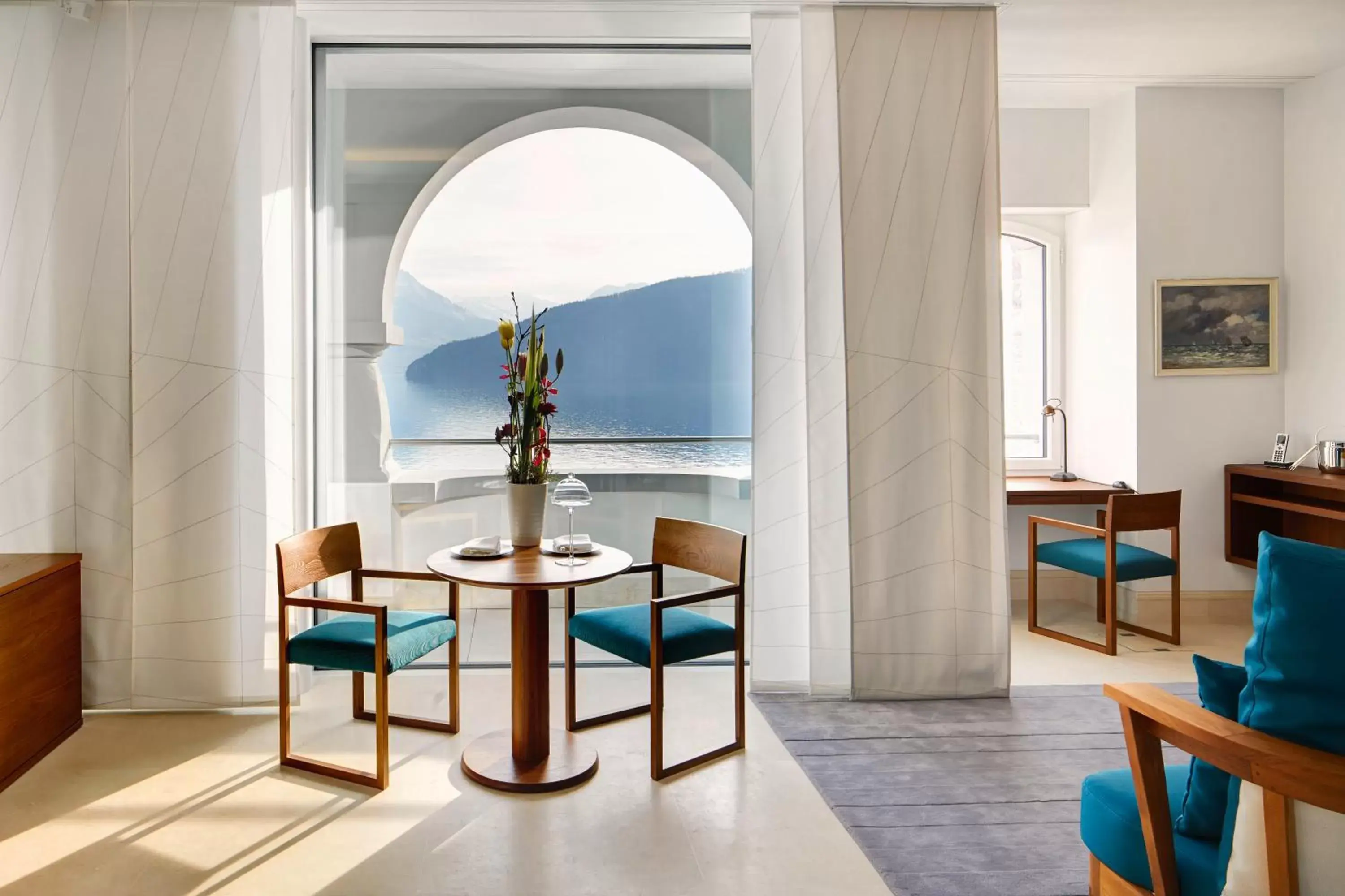 Deluxe Junior Suite with Lake View in Park Hotel Vitznau Deluxe Junior Suite with Lake View in Park Hotel Vitznau