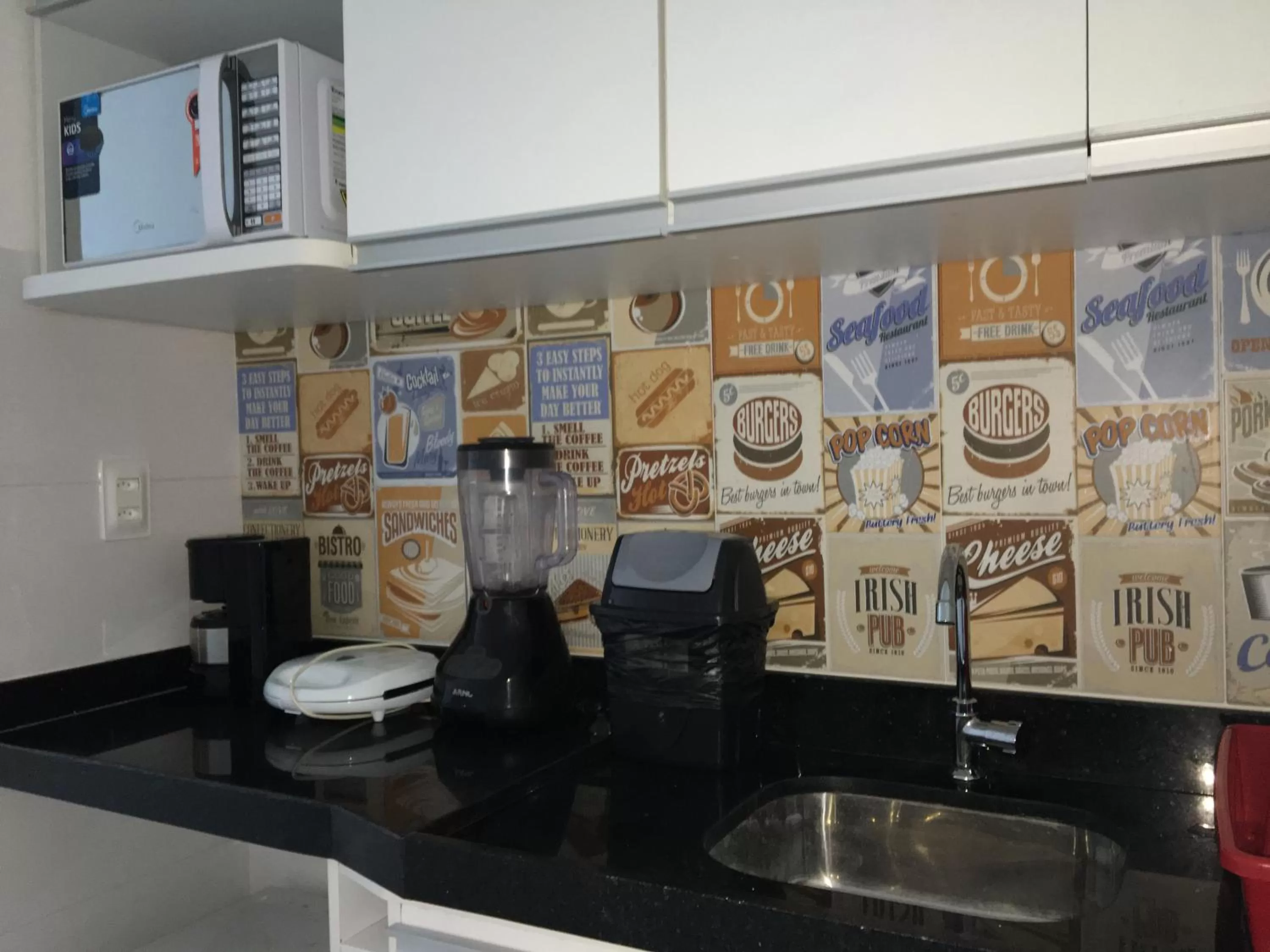 Kitchen or kitchenette in Praia dos Carneiros apart beira-mar