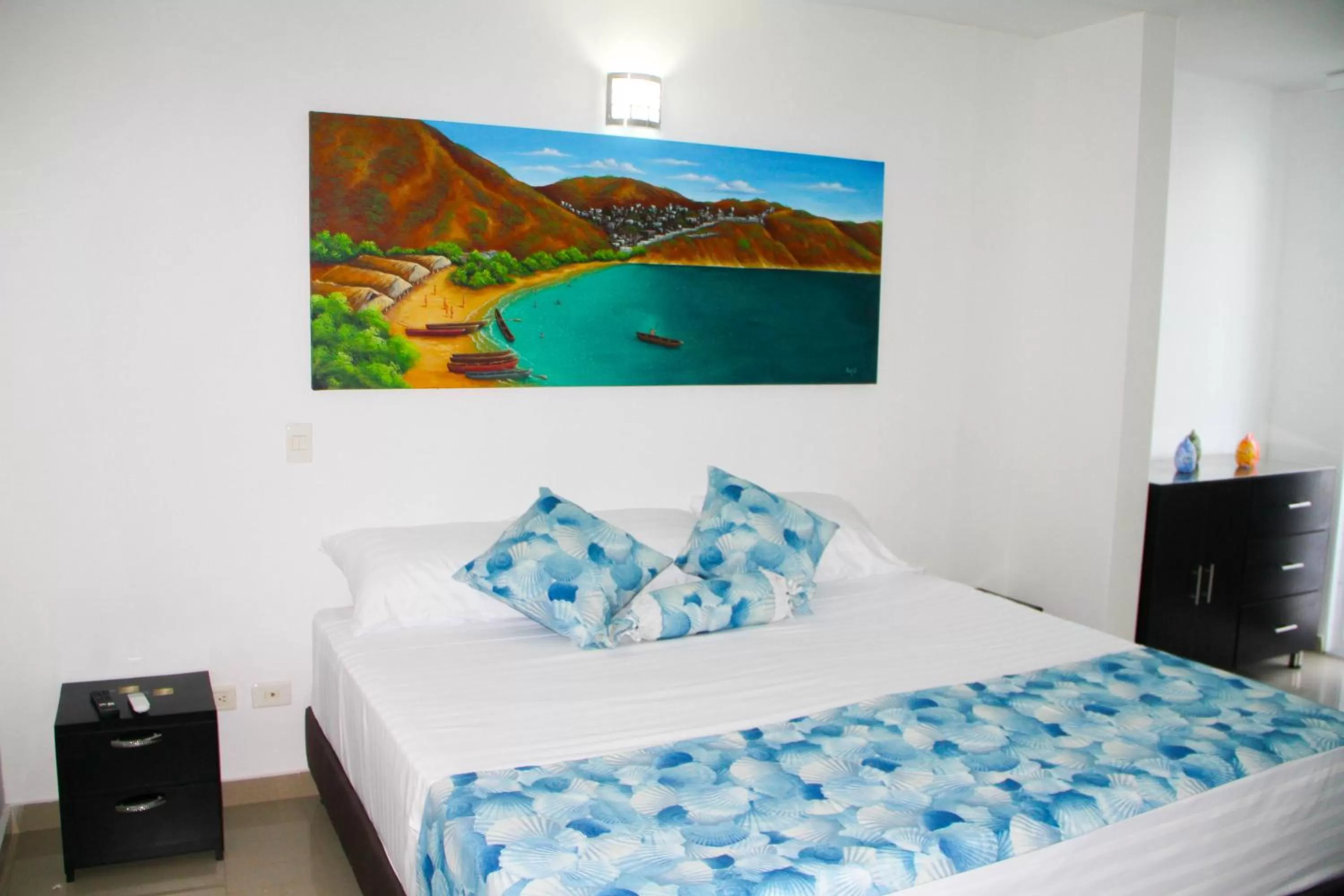 Photo of the whole room, Bed in Hotel Parque de los Novios Inn