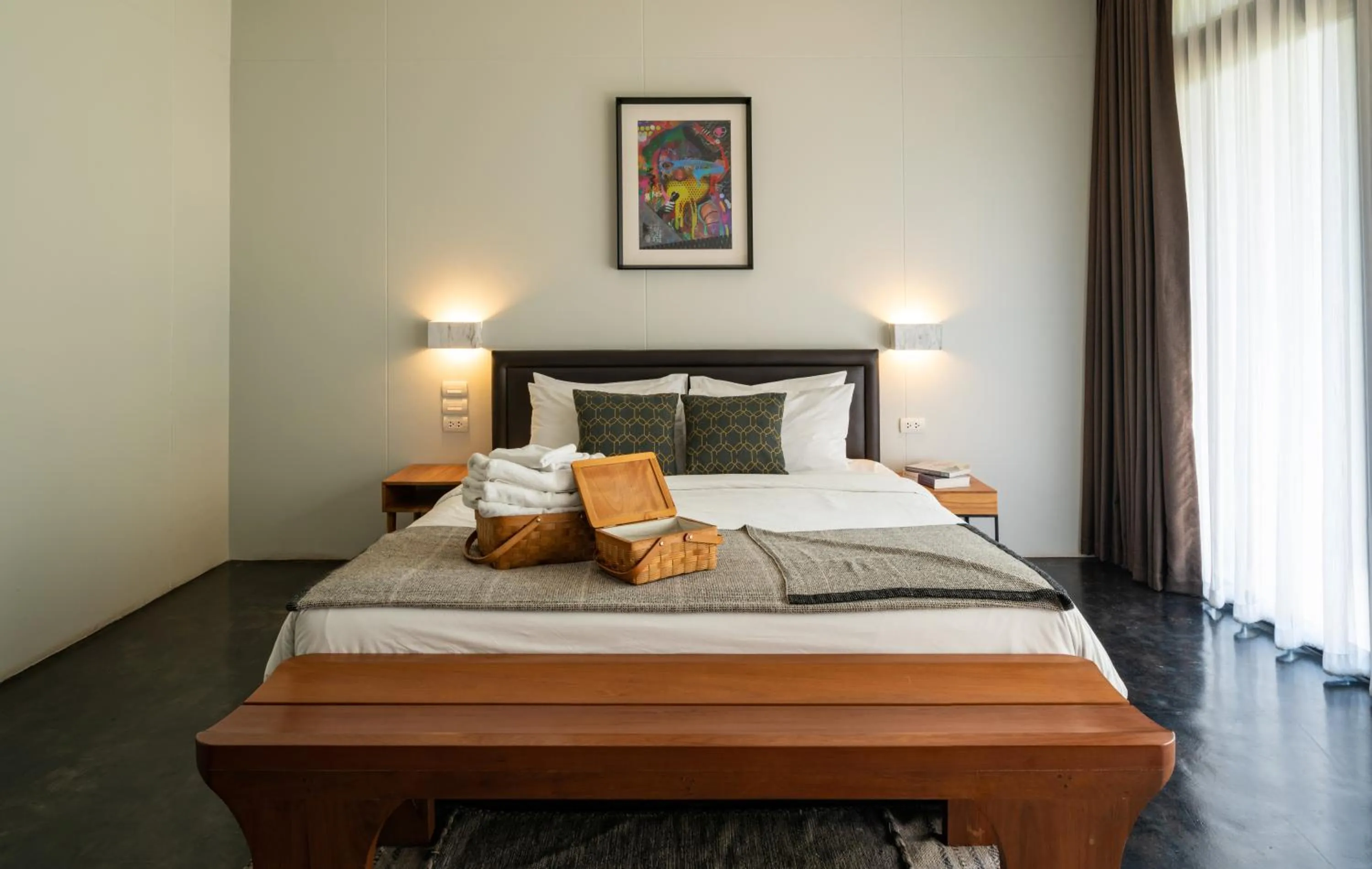 Bedroom, Bed in Cherlock hotel